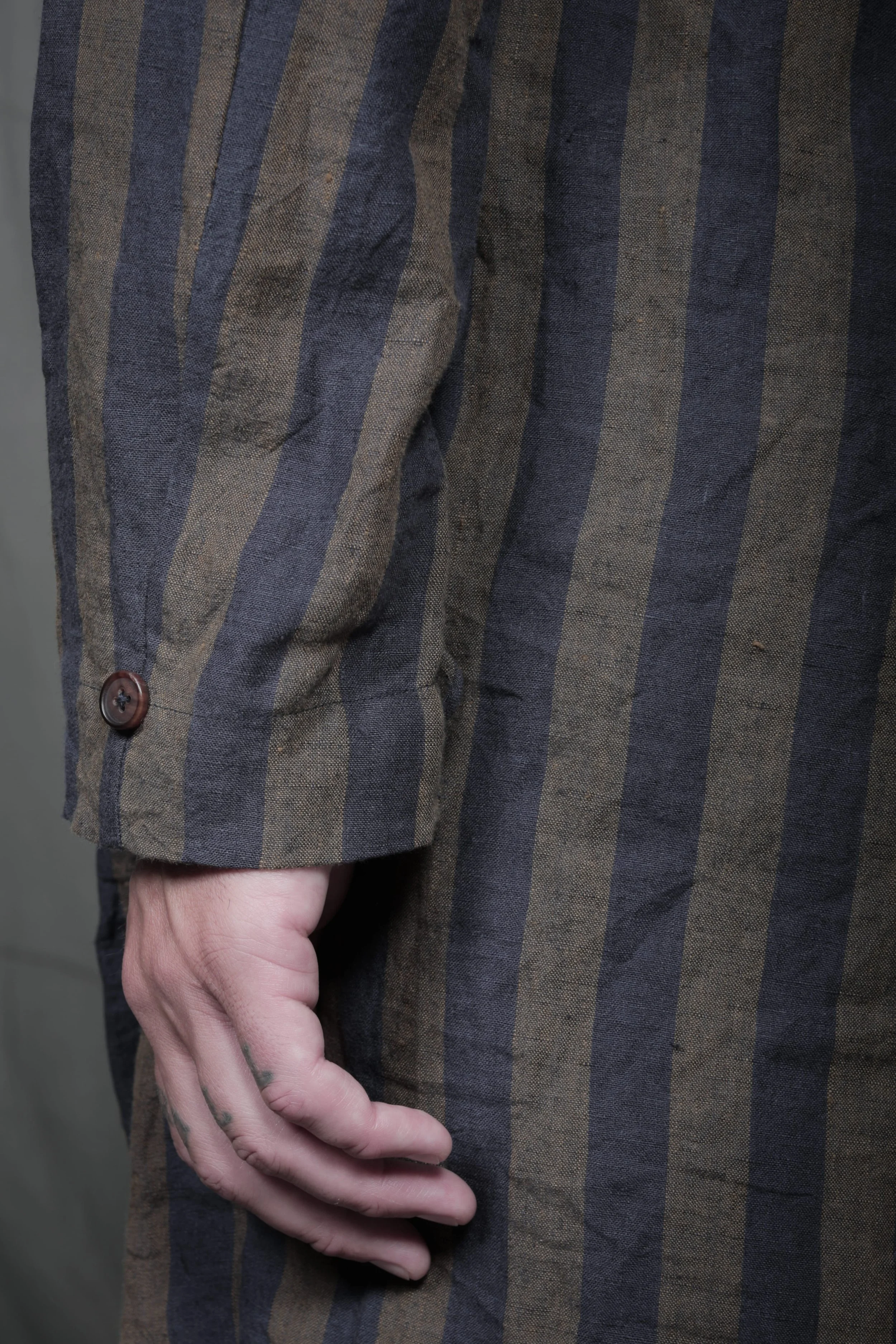 AM - SS2023 - MENS LOOKBOOK-85.jpg