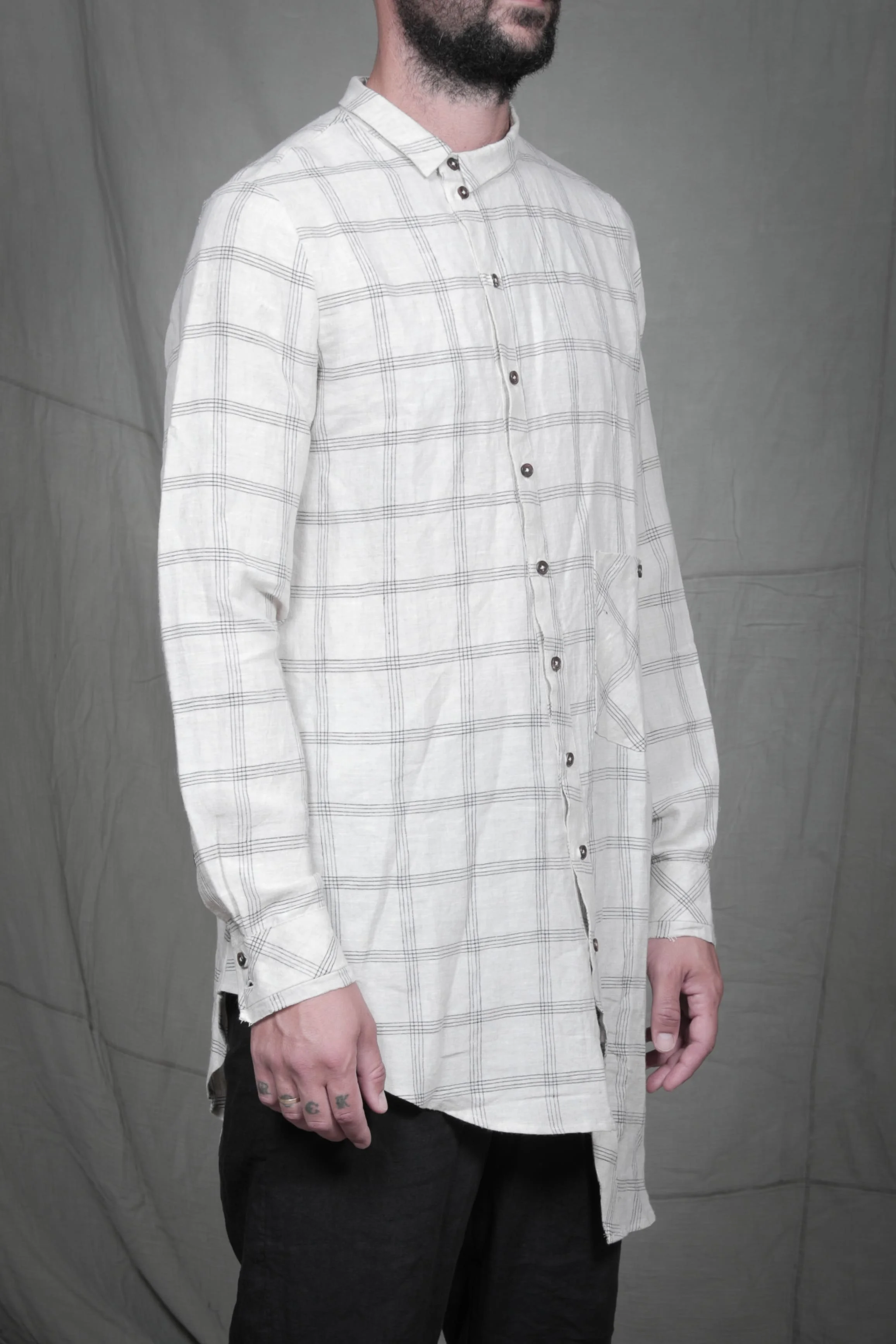 AM - SS2023 - MENS LOOKBOOK-92.jpg