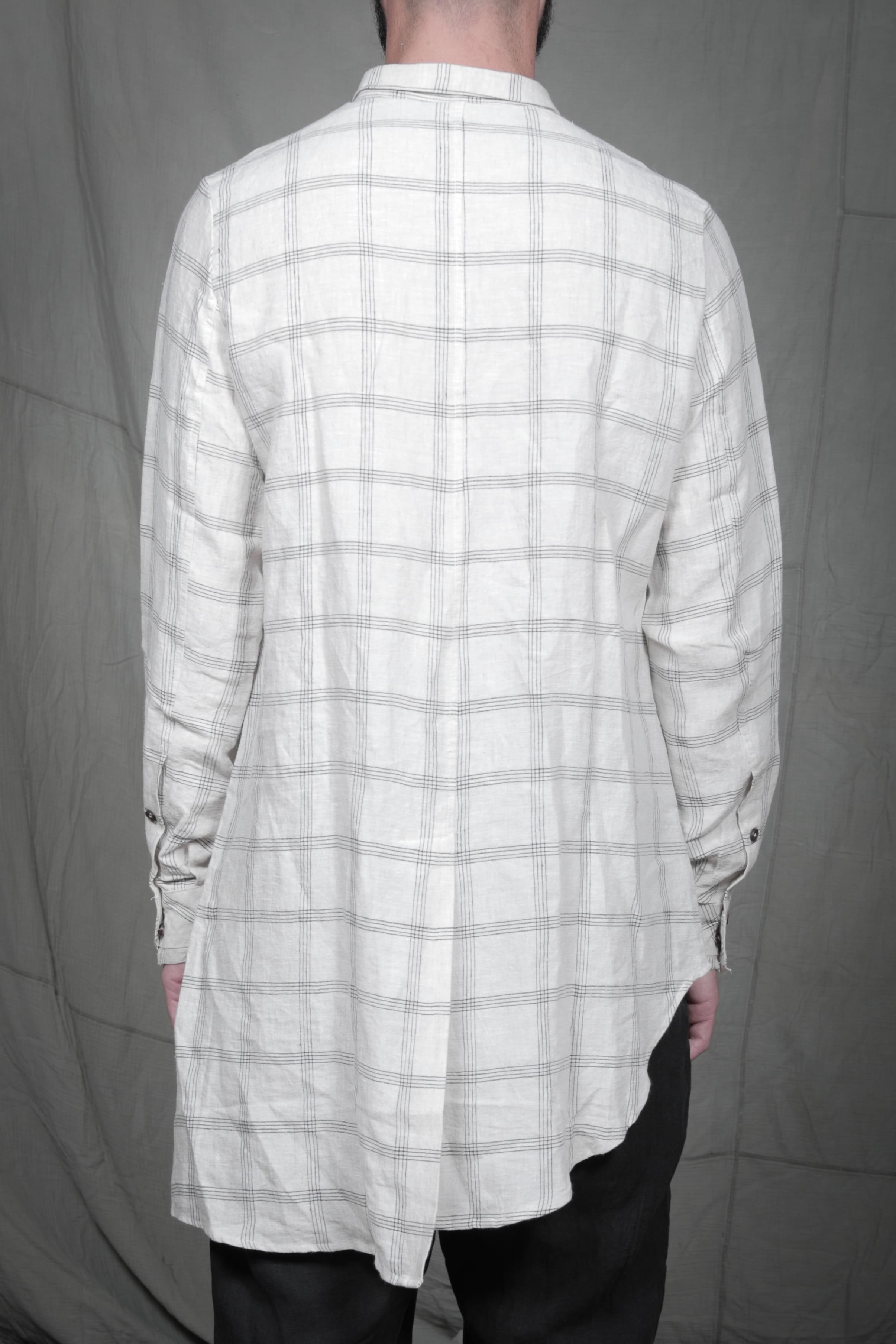 AM - SS2023 - MENS LOOKBOOK-91.jpg