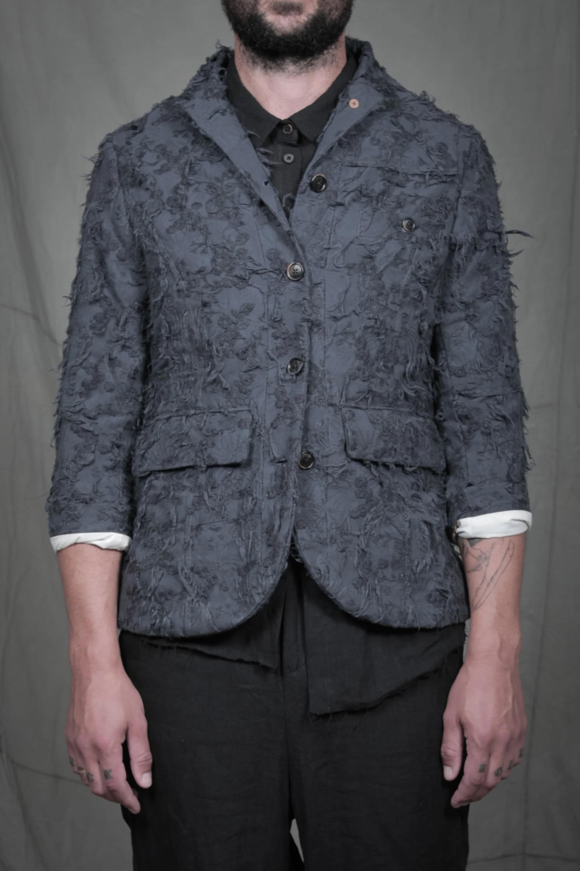 AM - SS2023 - MENS LOOKBOOK-161.jpg