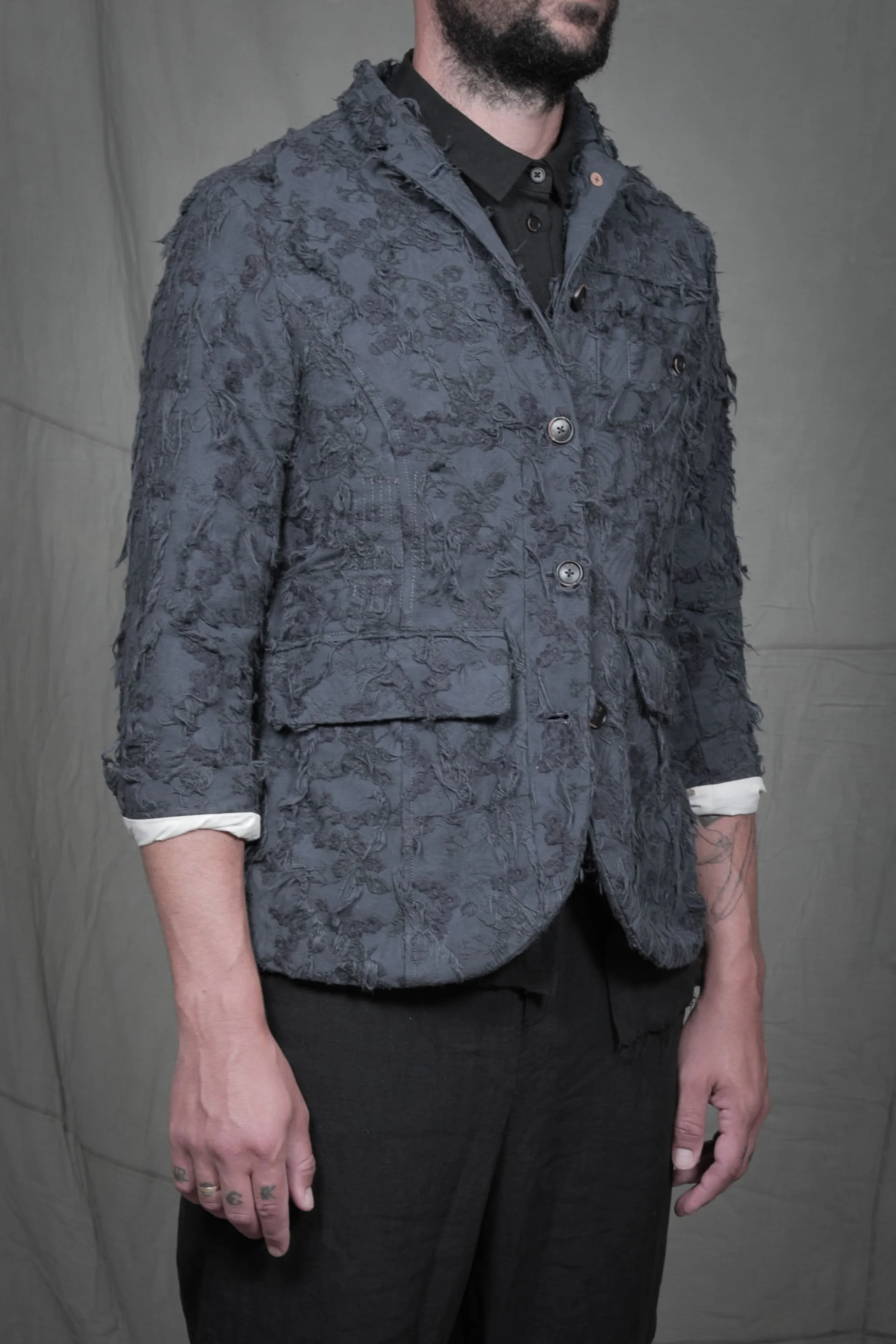 AM - SS2023 - MENS LOOKBOOK-164.jpg