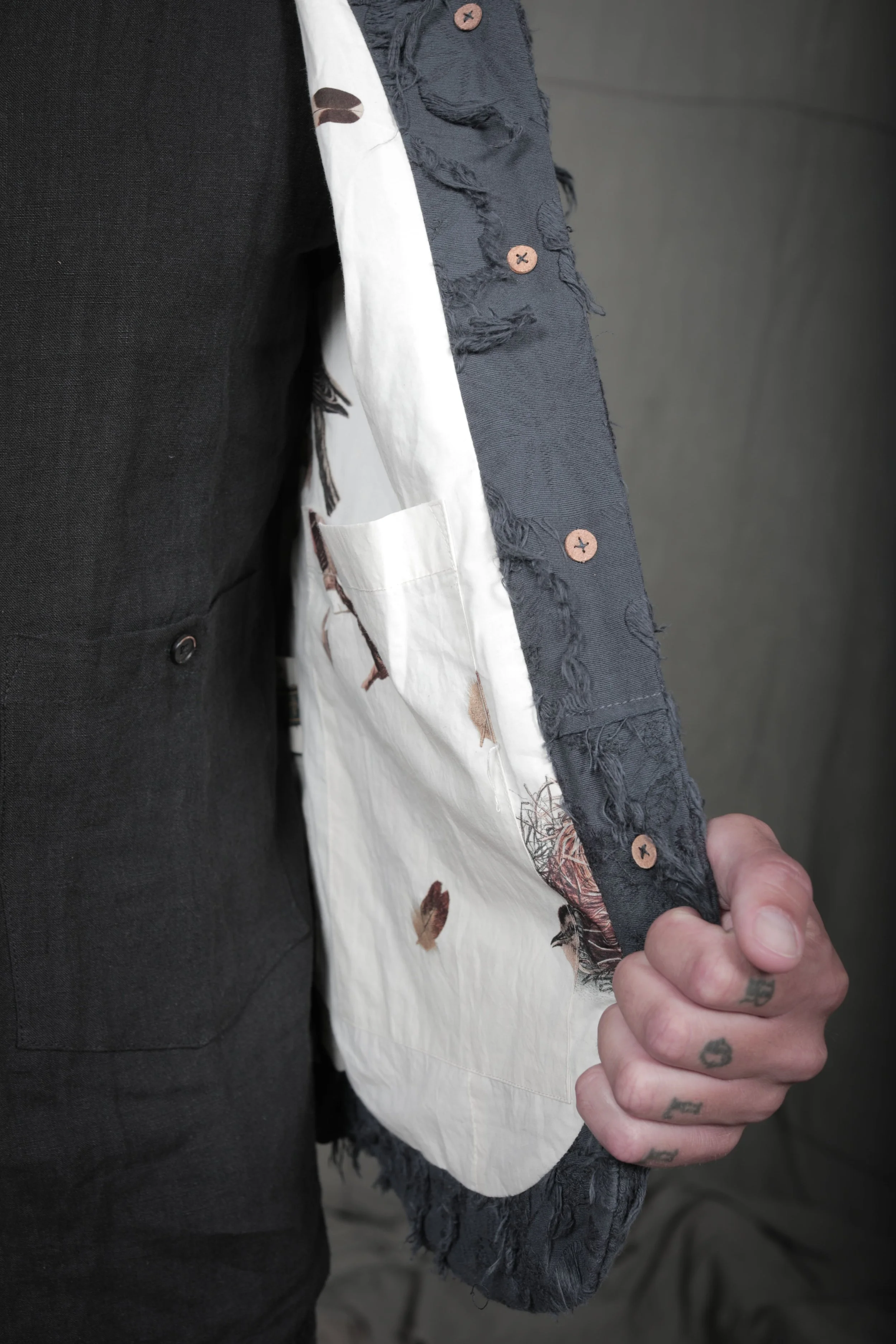 AM - SS2023 - MENS LOOKBOOK-170.jpg