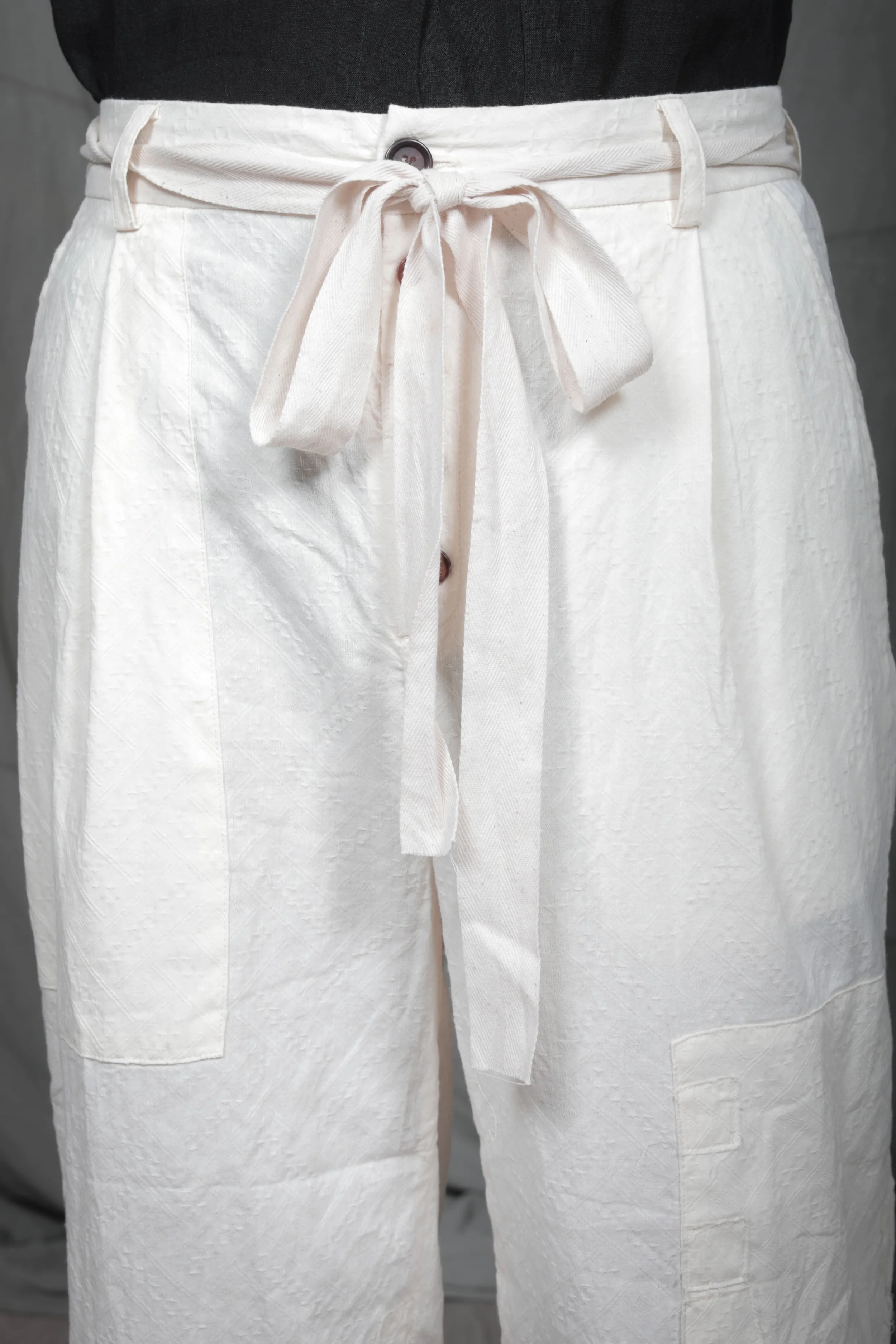 AM - SS2023 - MENS LOOKBOOK-89.jpg