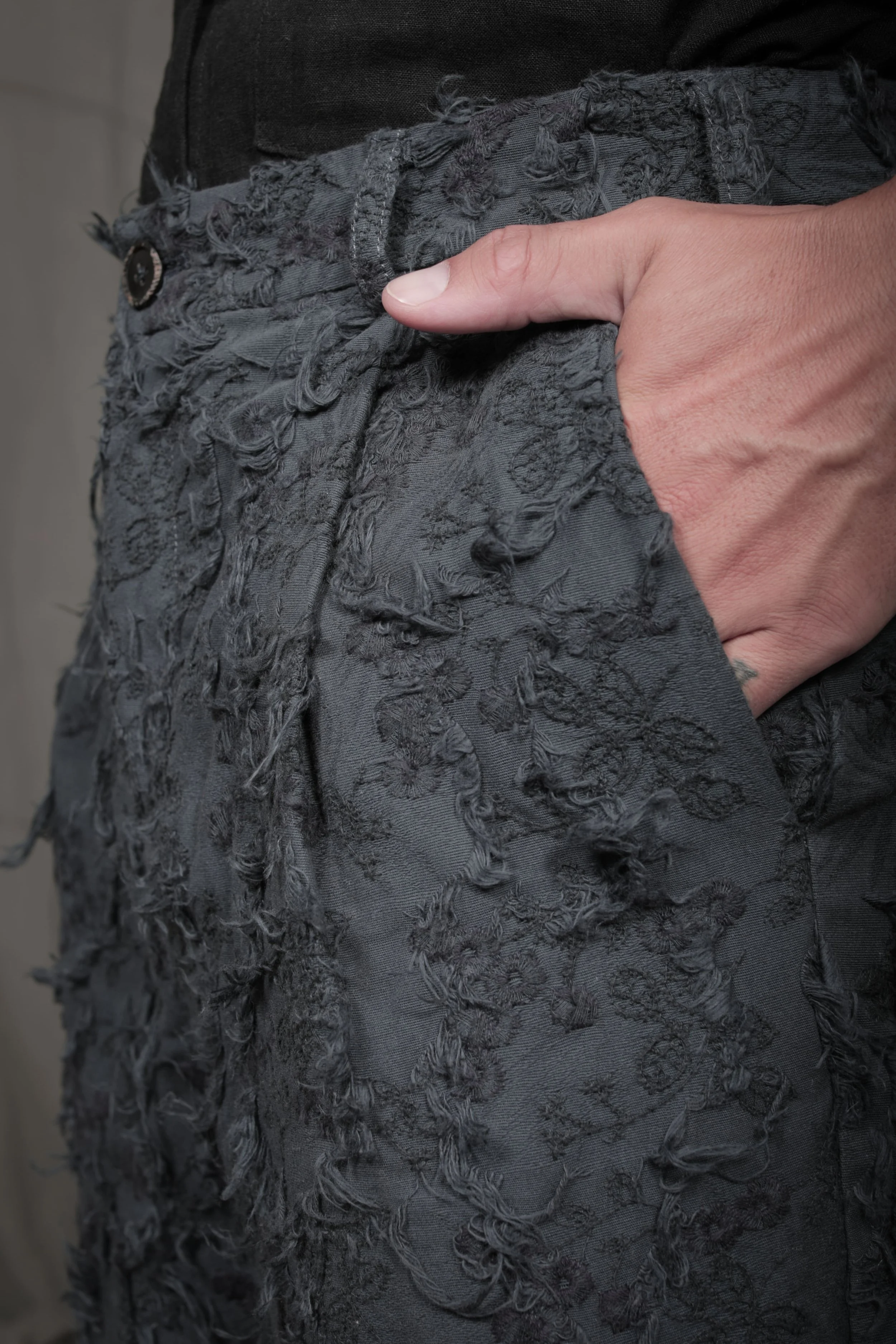AM - SS2023 - MENS LOOKBOOK-77.jpg