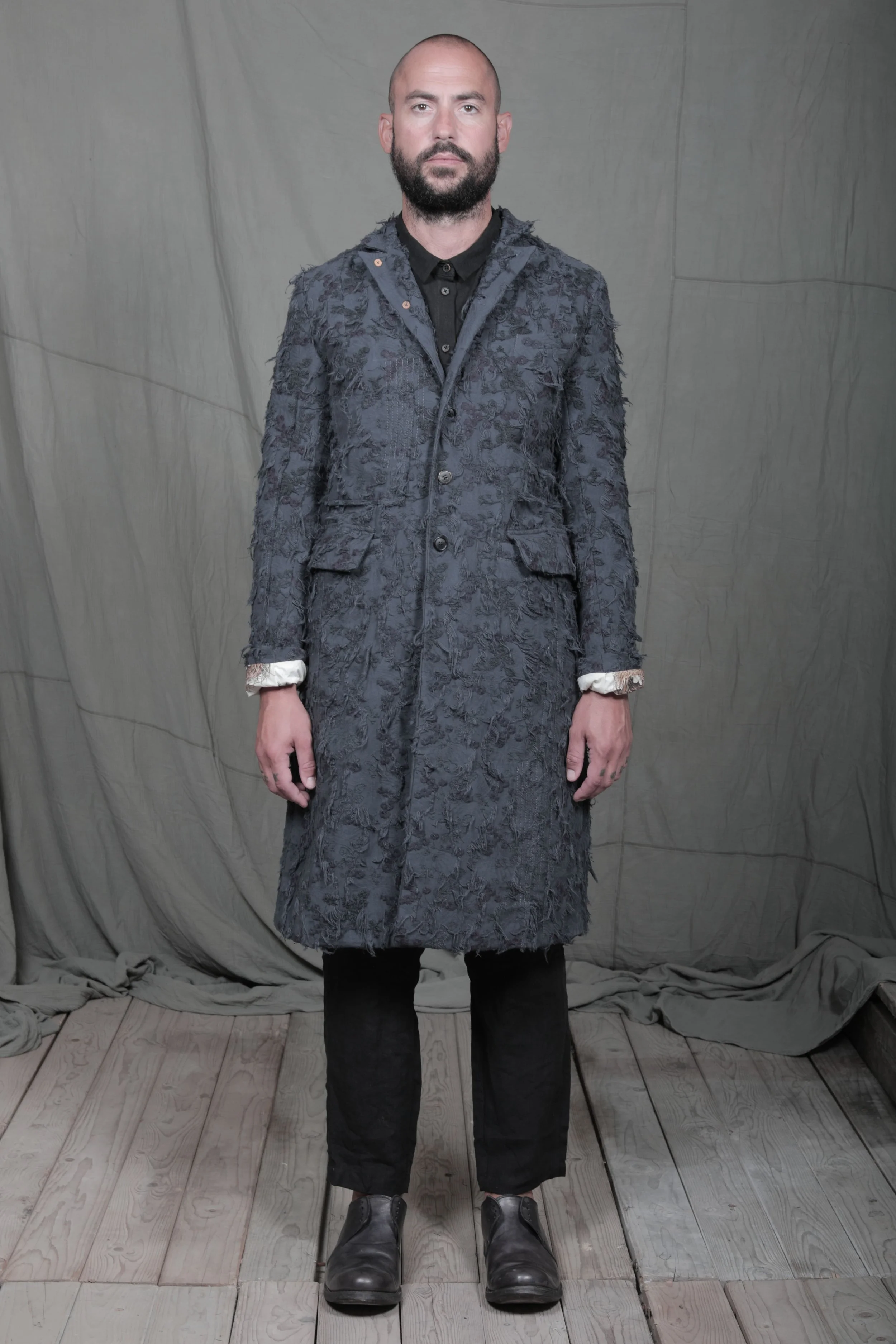 AM - SS2023 - MENS LOOKBOOK-235.jpg