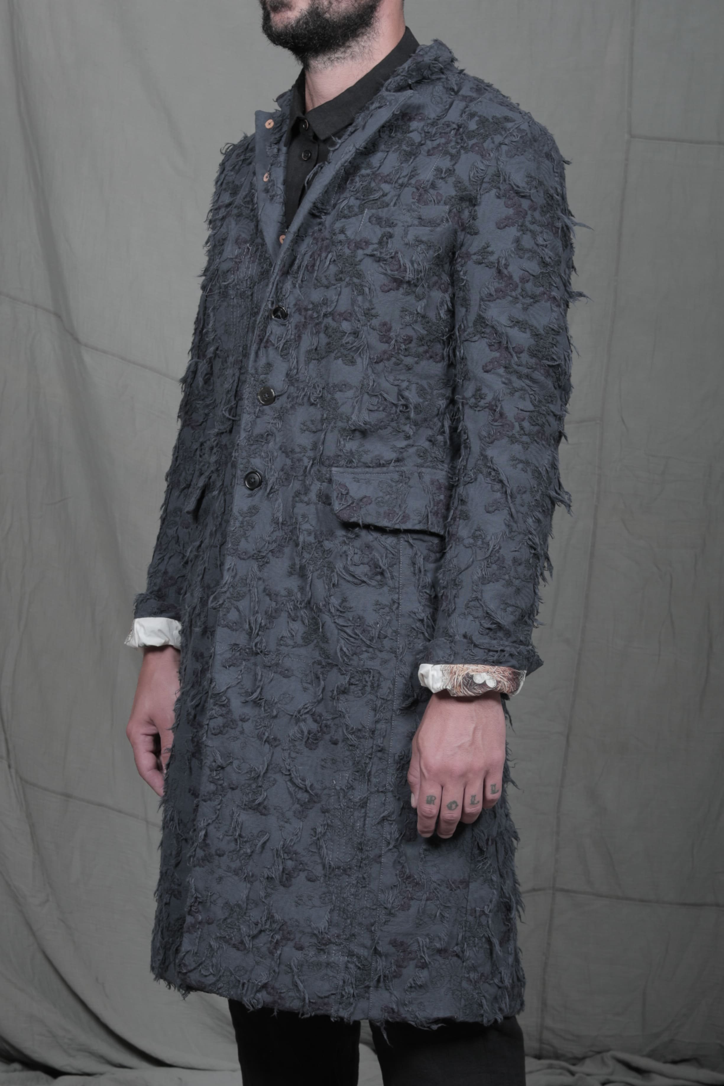 AM - SS2023 - MENS LOOKBOOK-233.jpg