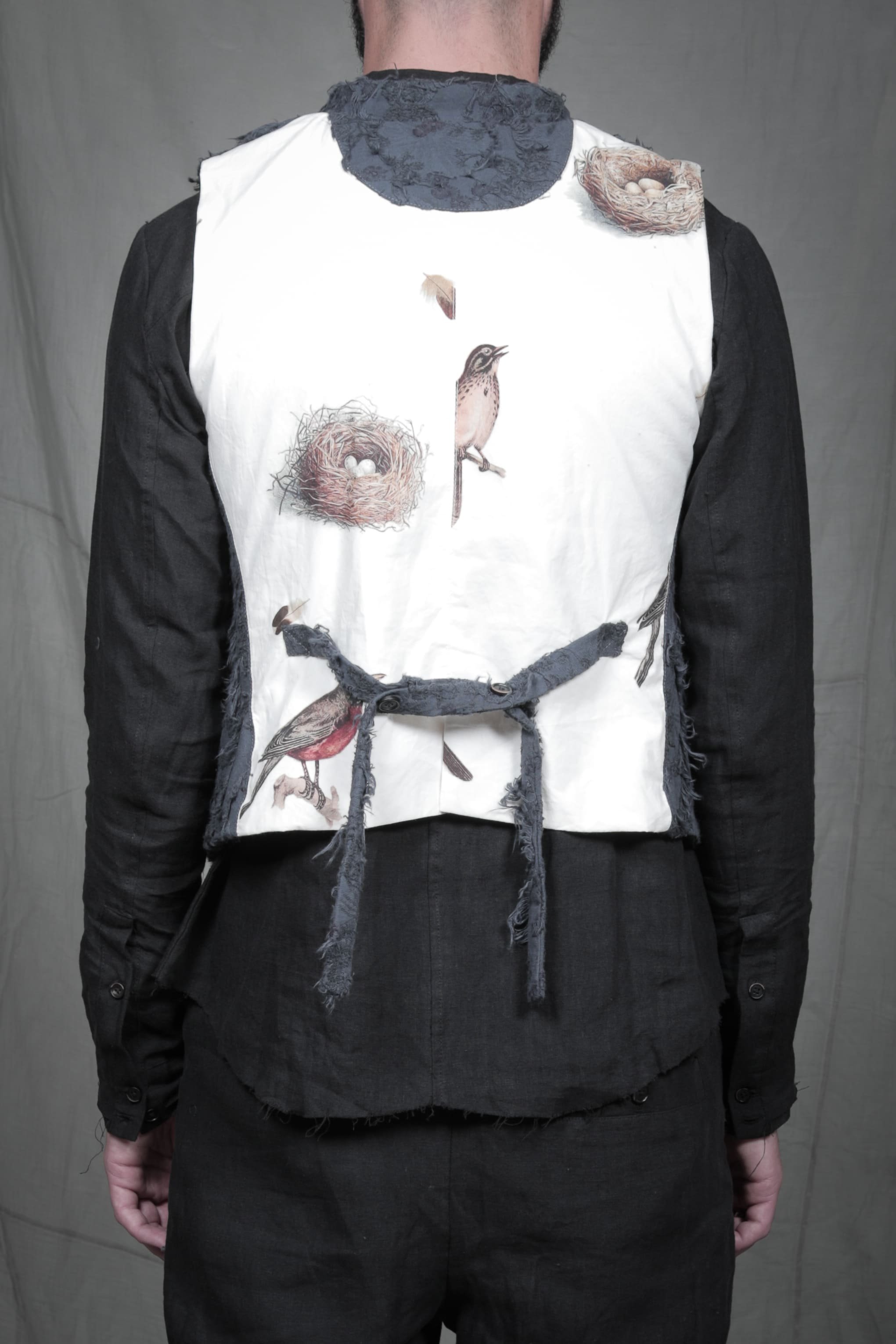AM - SS2023 - MENS LOOKBOOK-218.jpg