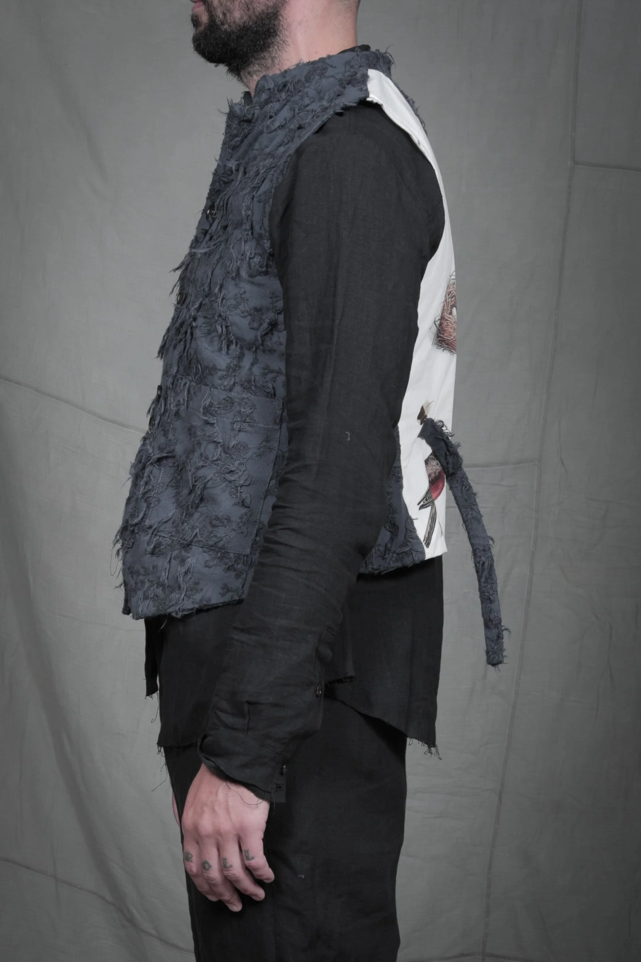 AM - SS2023 - MENS LOOKBOOK-219.jpg