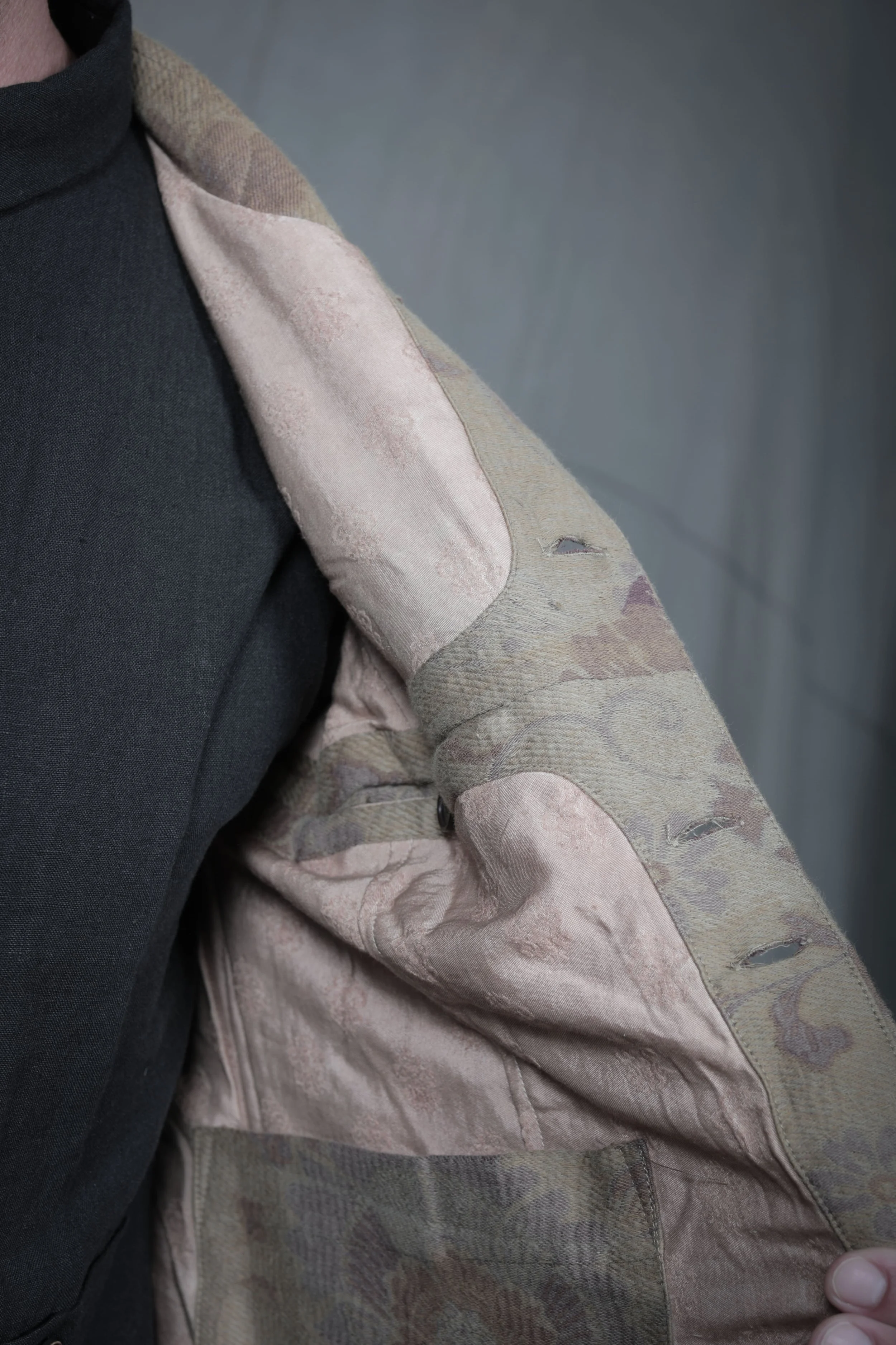 AM - SS2023 - MENS LOOKBOOK-184.jpg