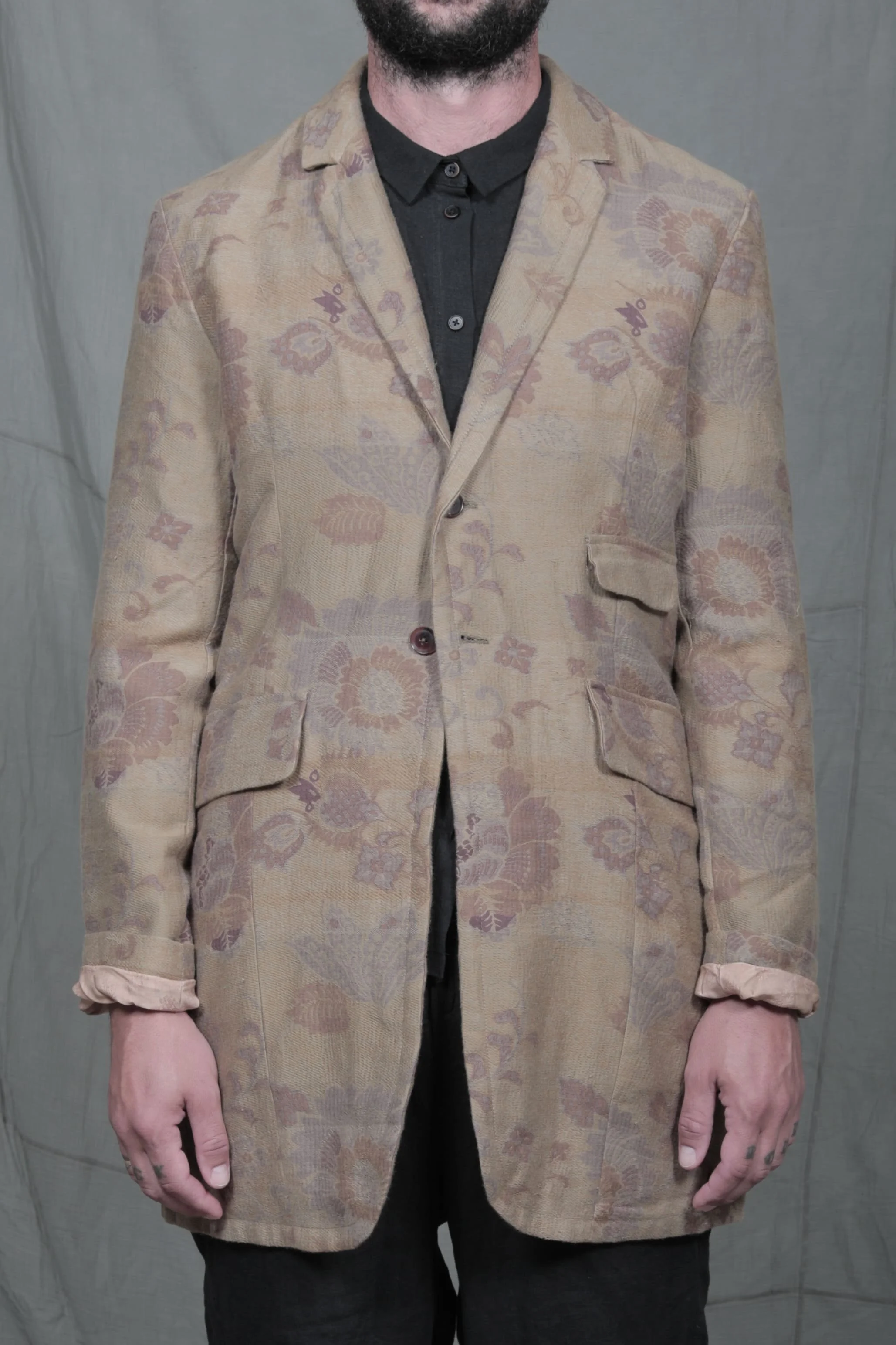 AM - SS2023 - MENS LOOKBOOK-181.jpg