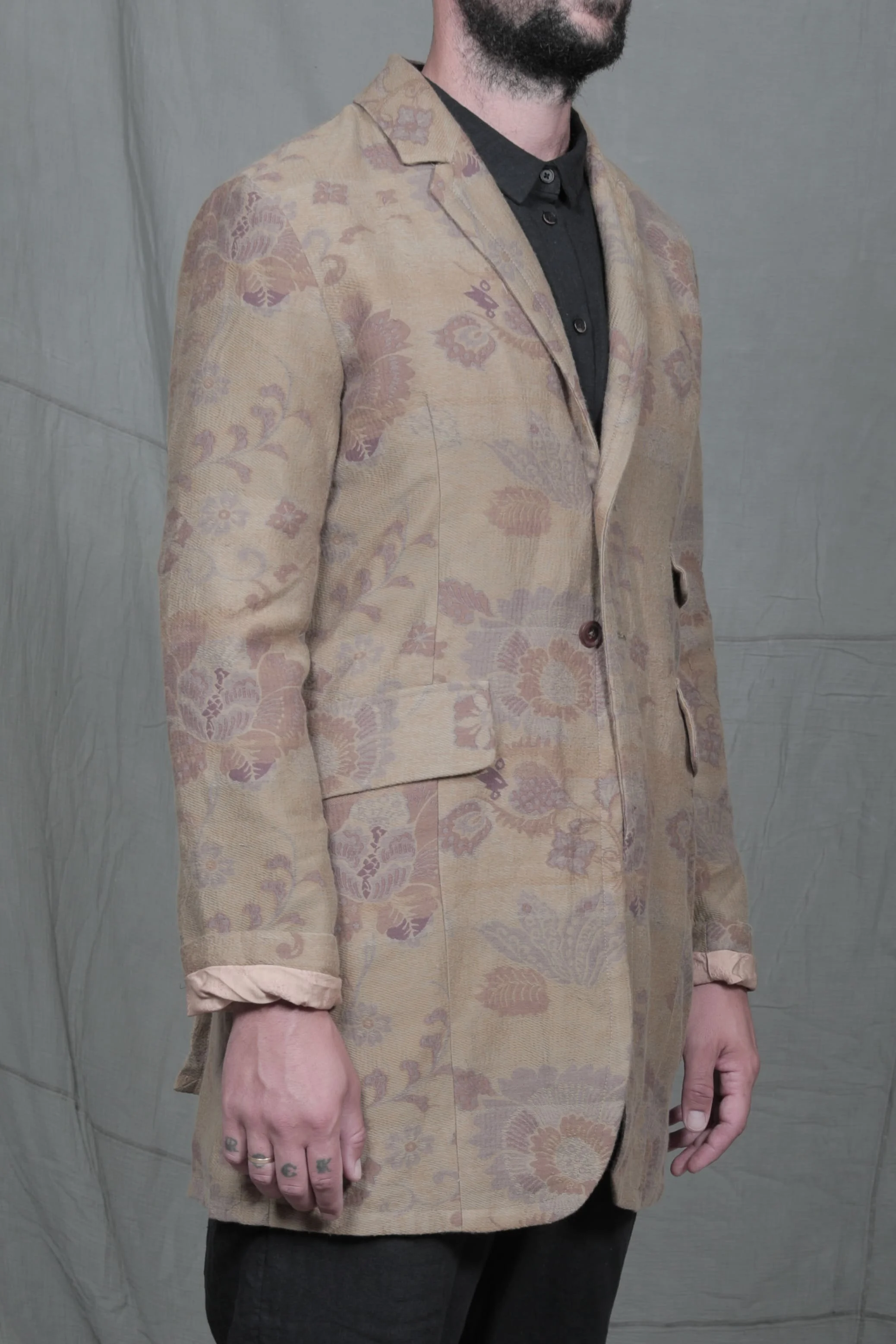 AM - SS2023 - MENS LOOKBOOK-176.jpg