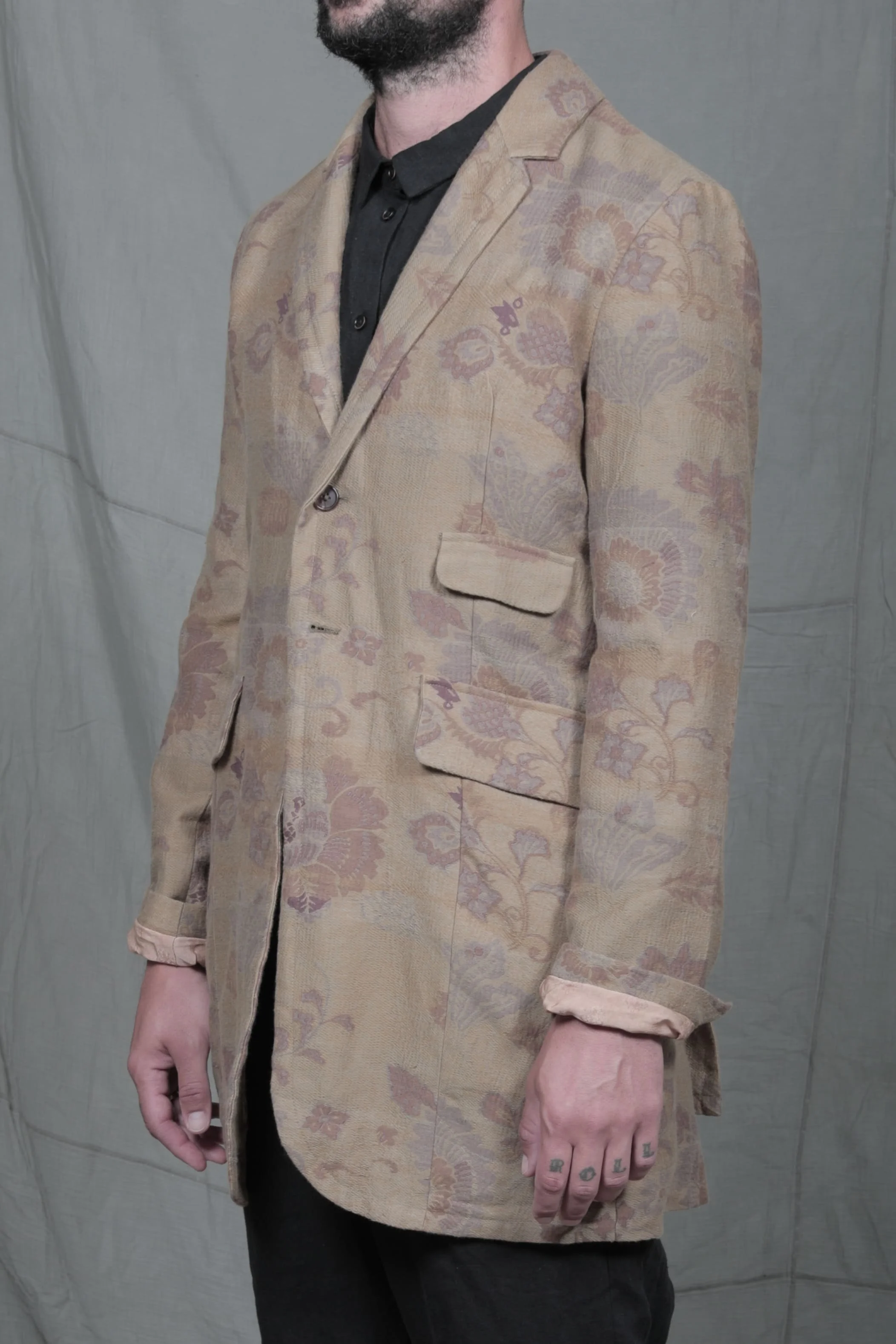 AM - SS2023 - MENS LOOKBOOK-180.jpg