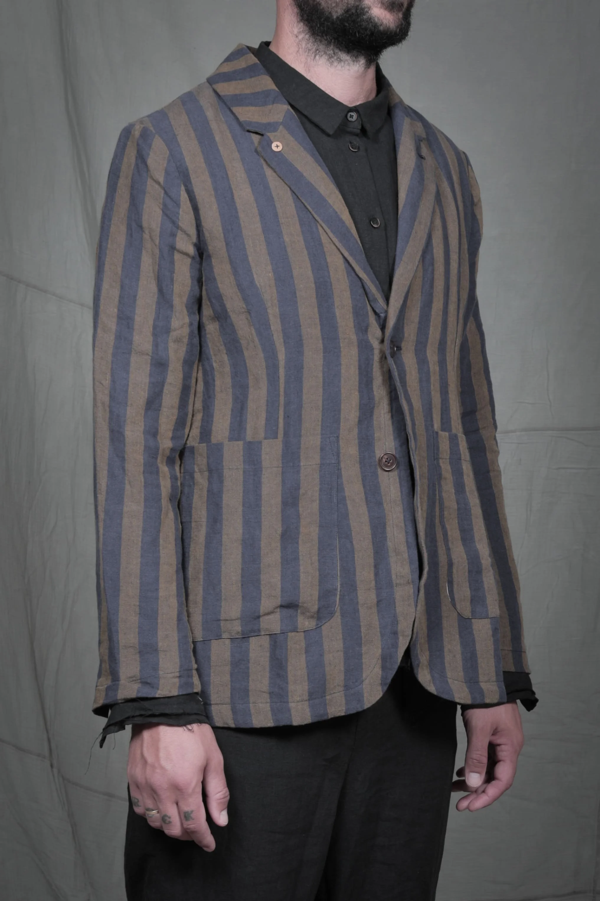 AM - SS2023 - MENS LOOKBOOK-168.jpg