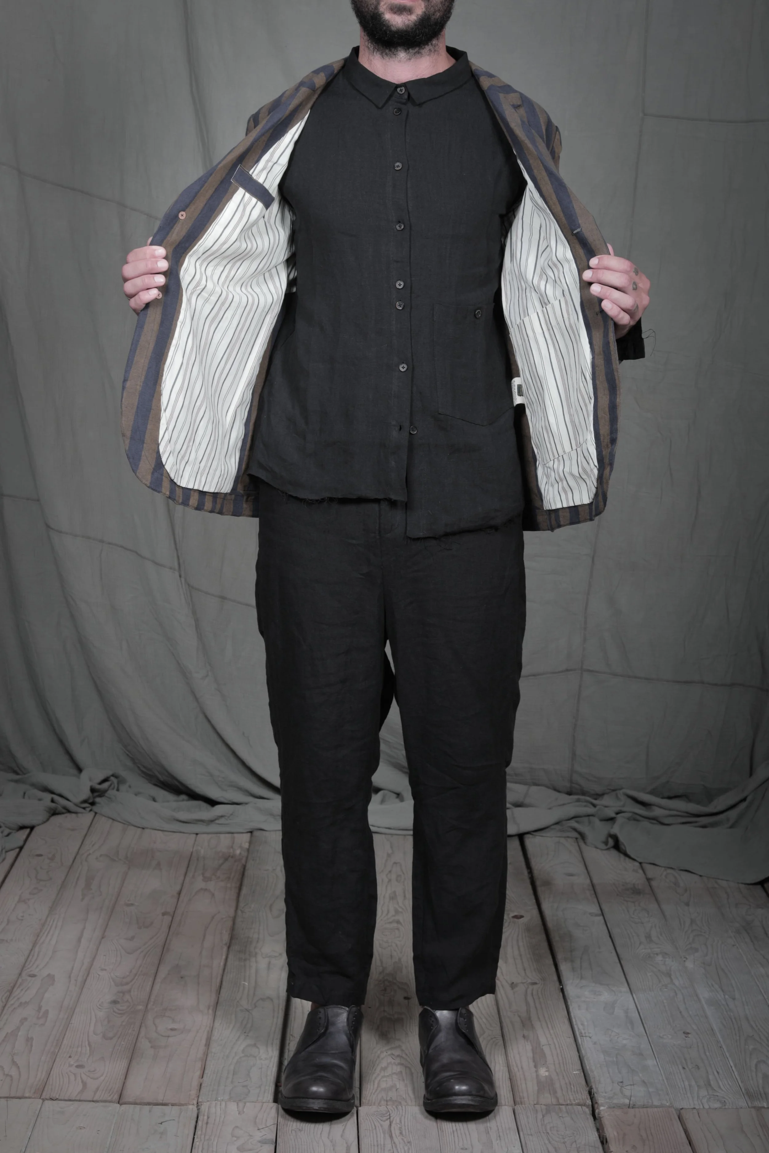 AM - SS2023 - MENS LOOKBOOK-164.jpg