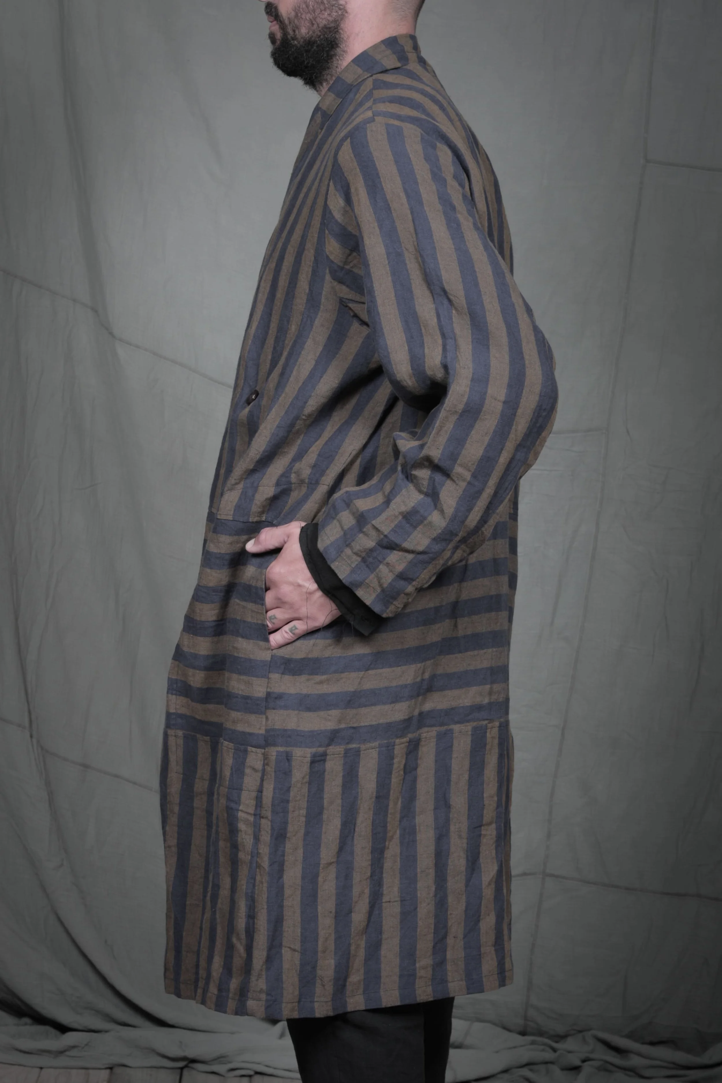 AM - SS2023 - MENS LOOKBOOK-156.jpg