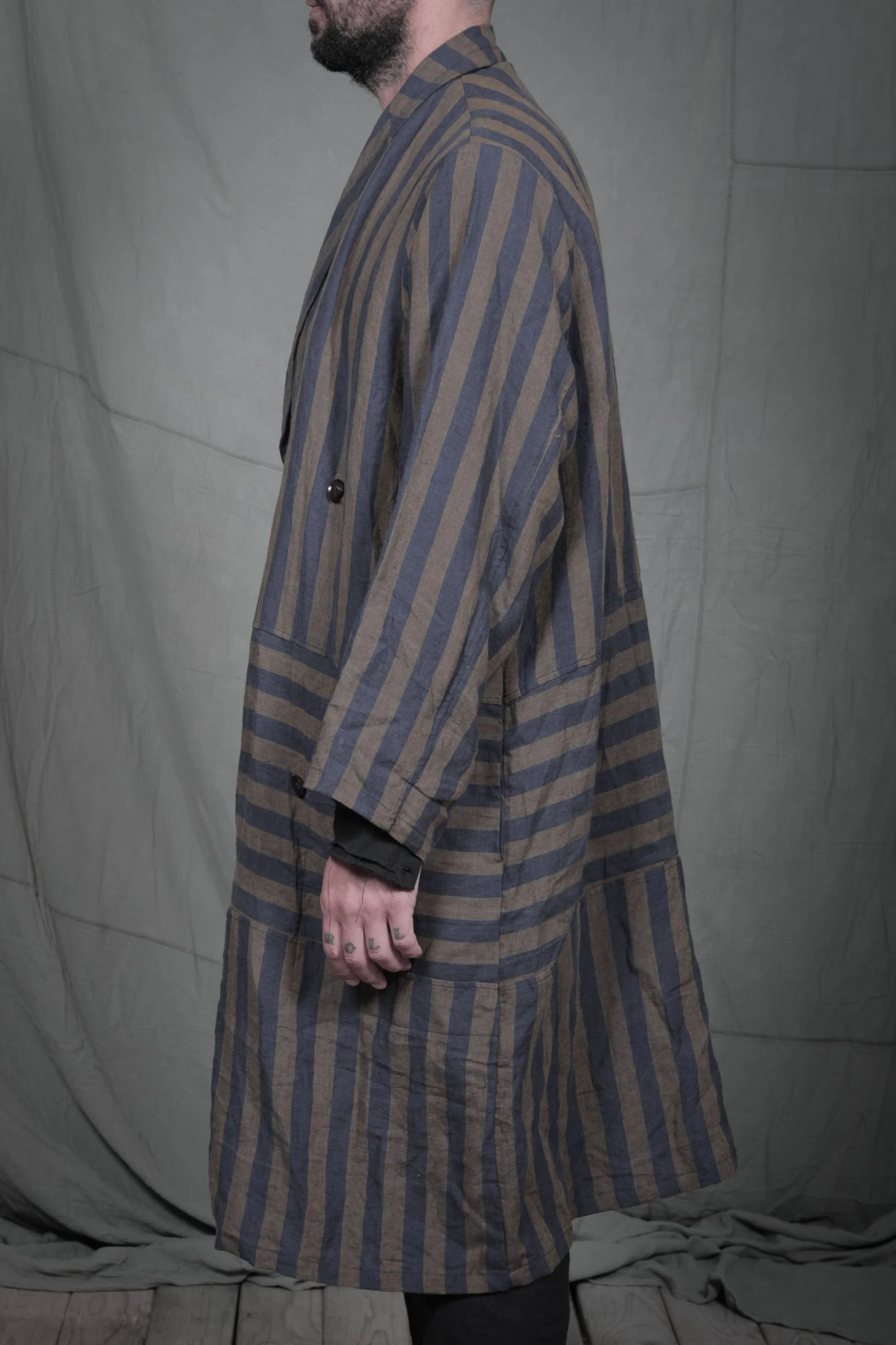 AM - SS2023 - MENS LOOKBOOK-158.jpg