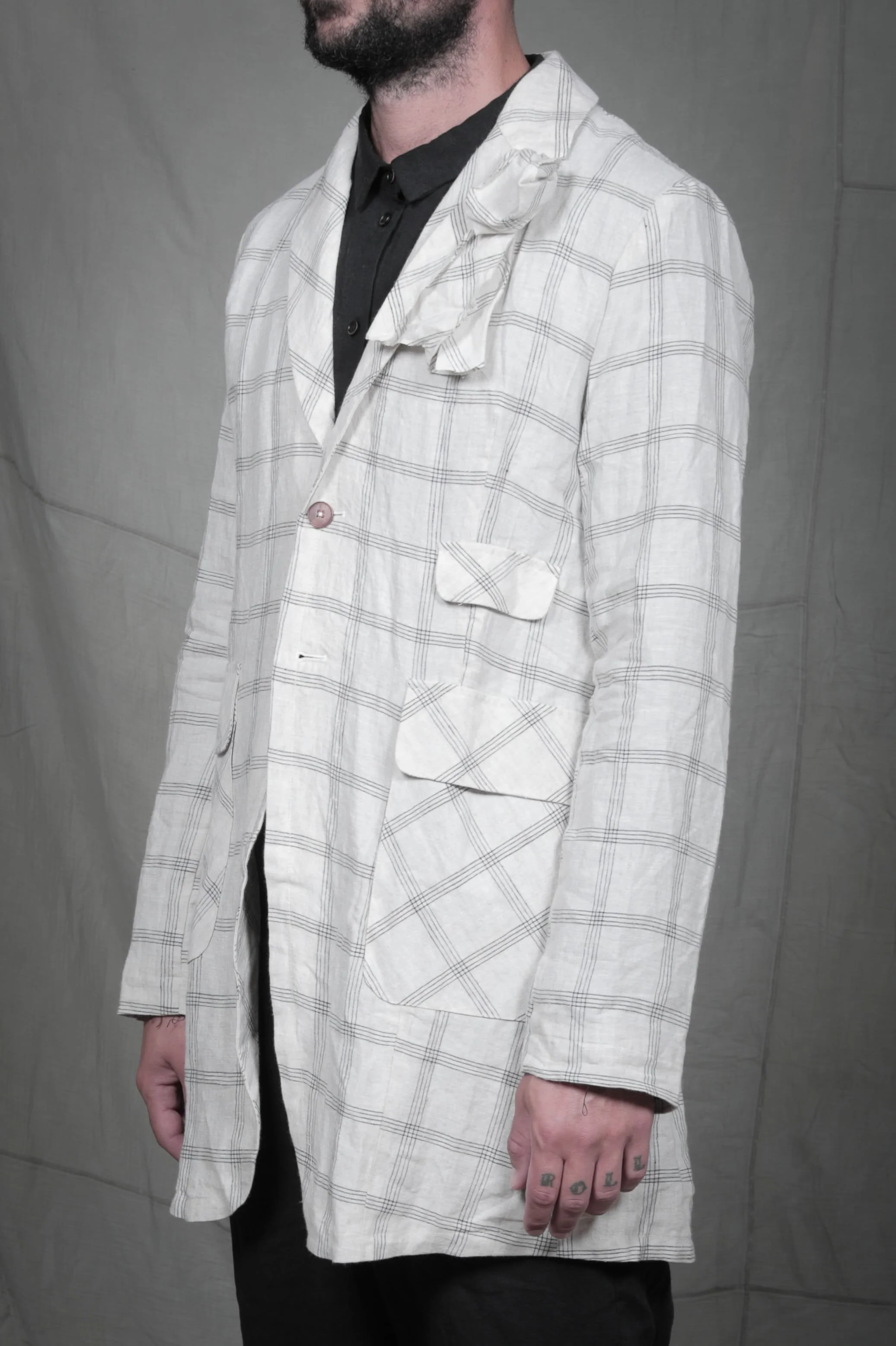 AM - SS2023 - MENS LOOKBOOK-148.jpg
