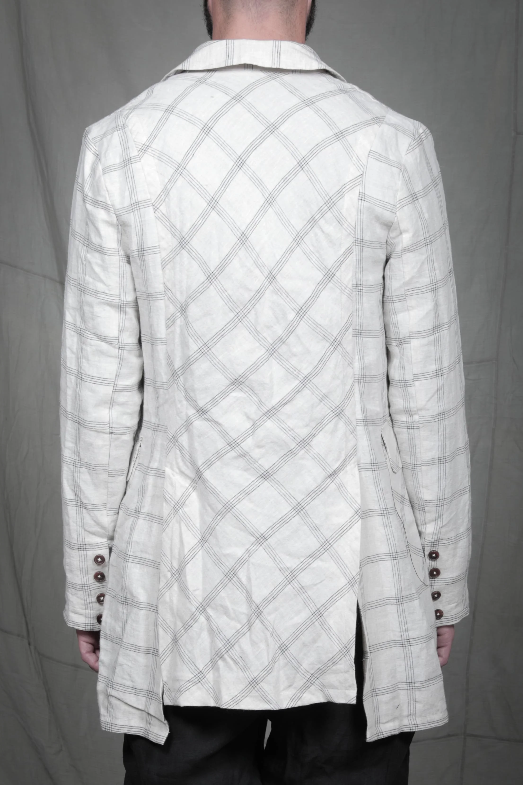 AM - SS2023 - MENS LOOKBOOK-147.jpg
