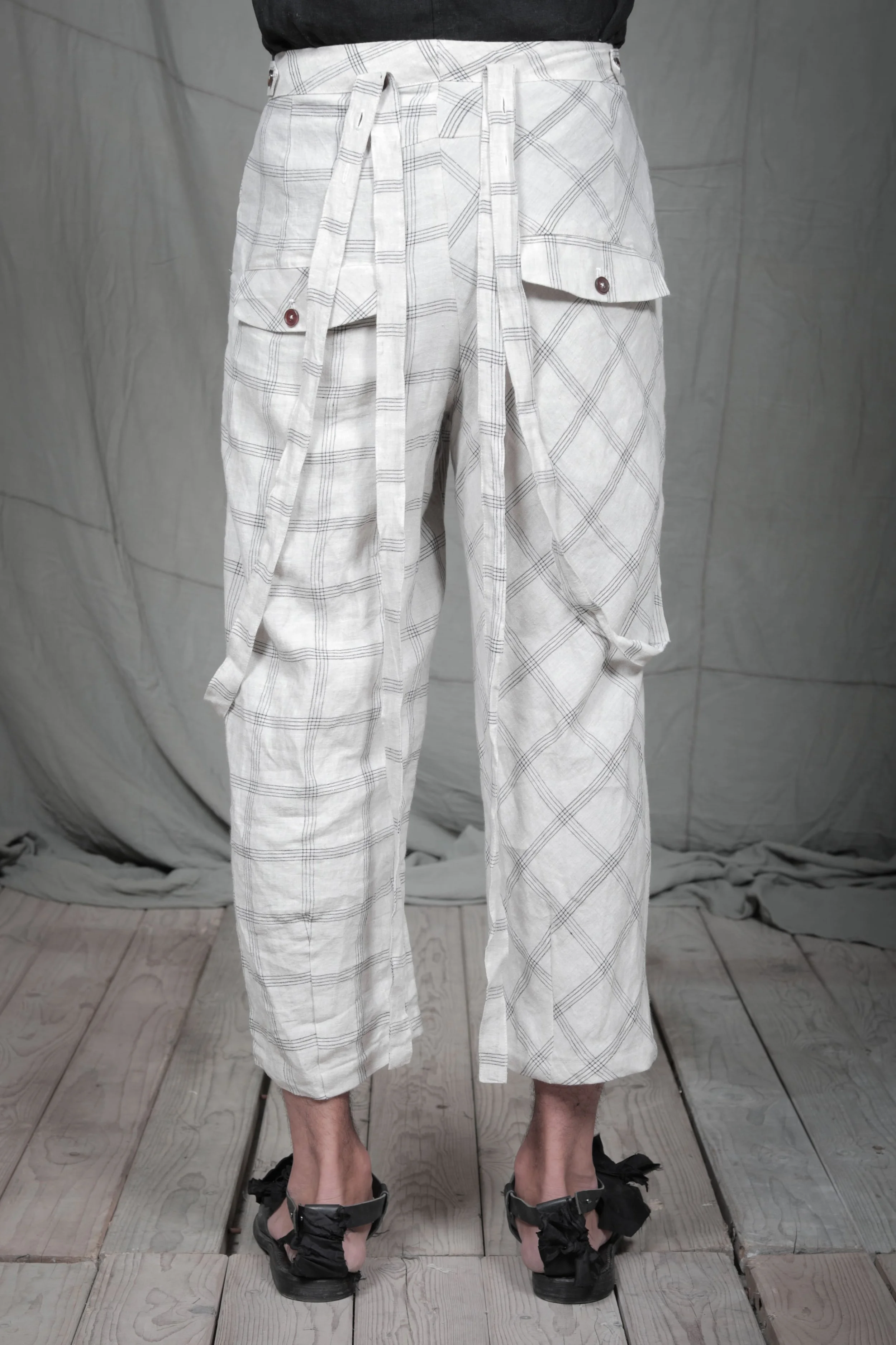AM - SS2023 - MENS LOOKBOOK-28.jpg