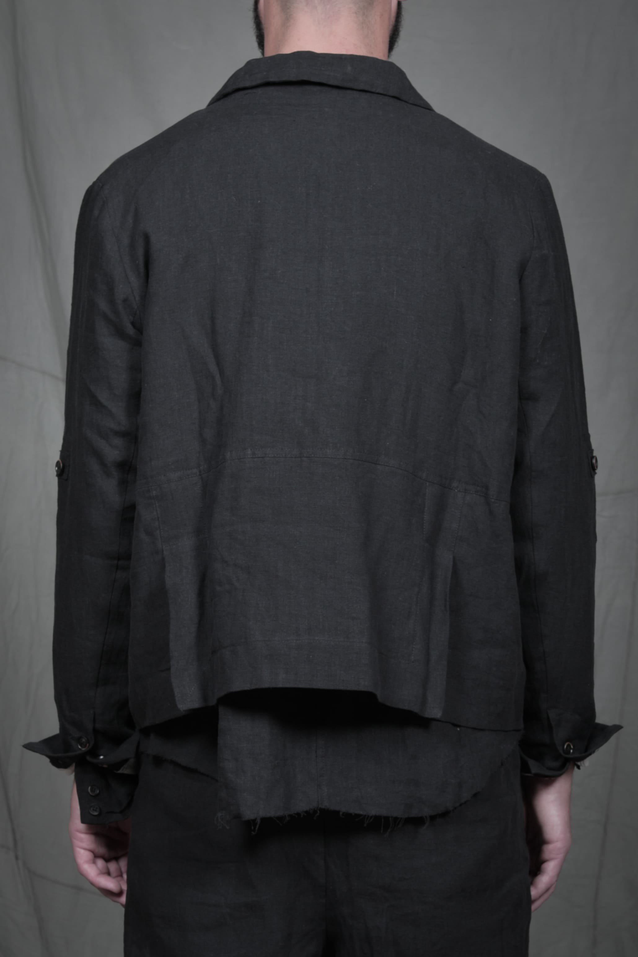 AM - SS2023 - MENS LOOKBOOK-136.jpg