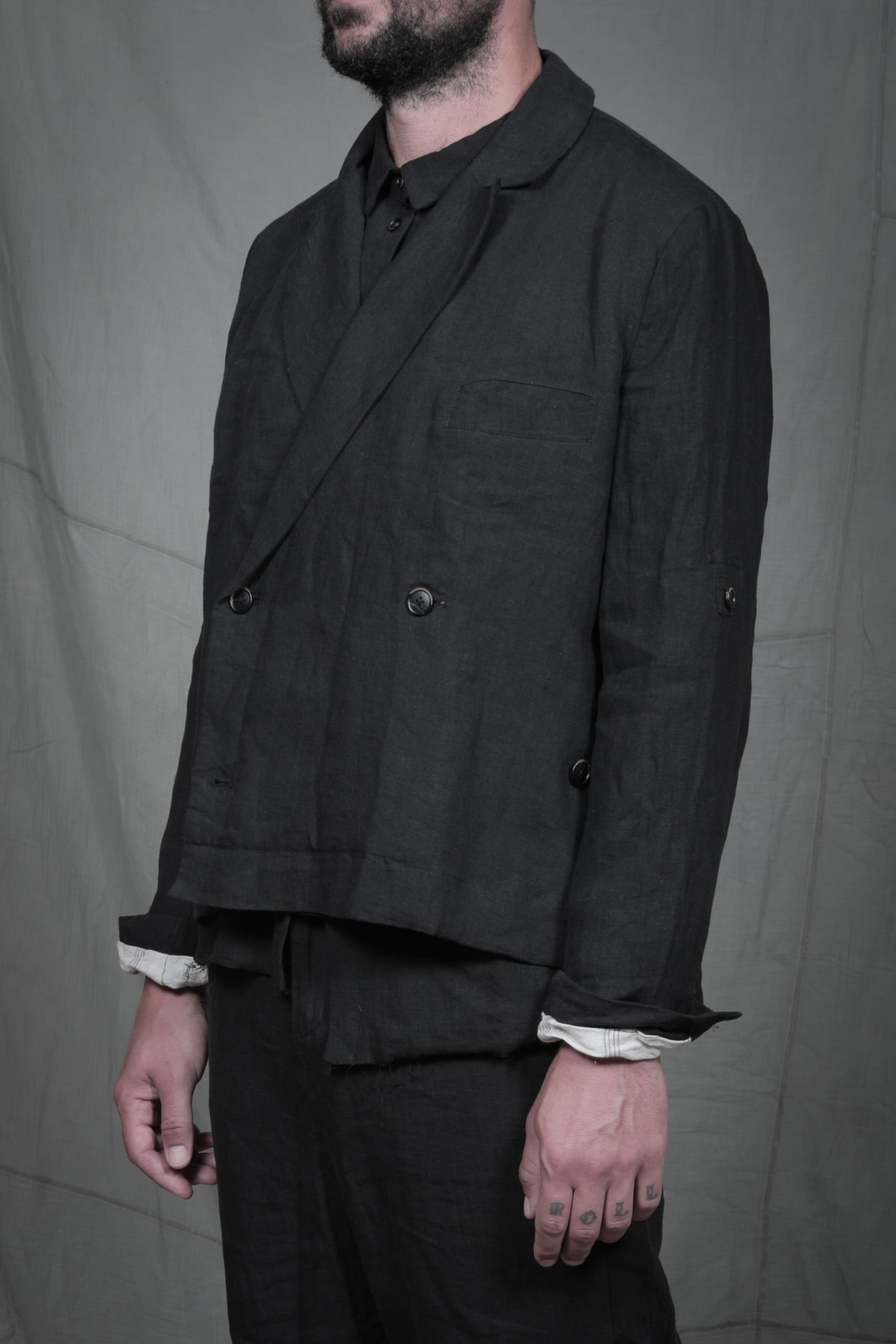 AM - SS2023 - MENS LOOKBOOK-137.jpg