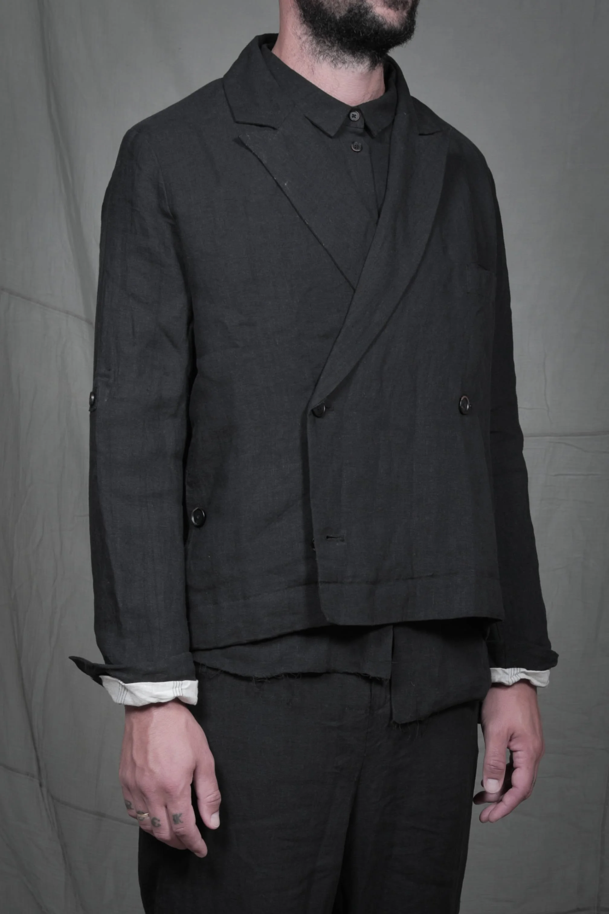 AM - SS2023 - MENS LOOKBOOK-135.jpg