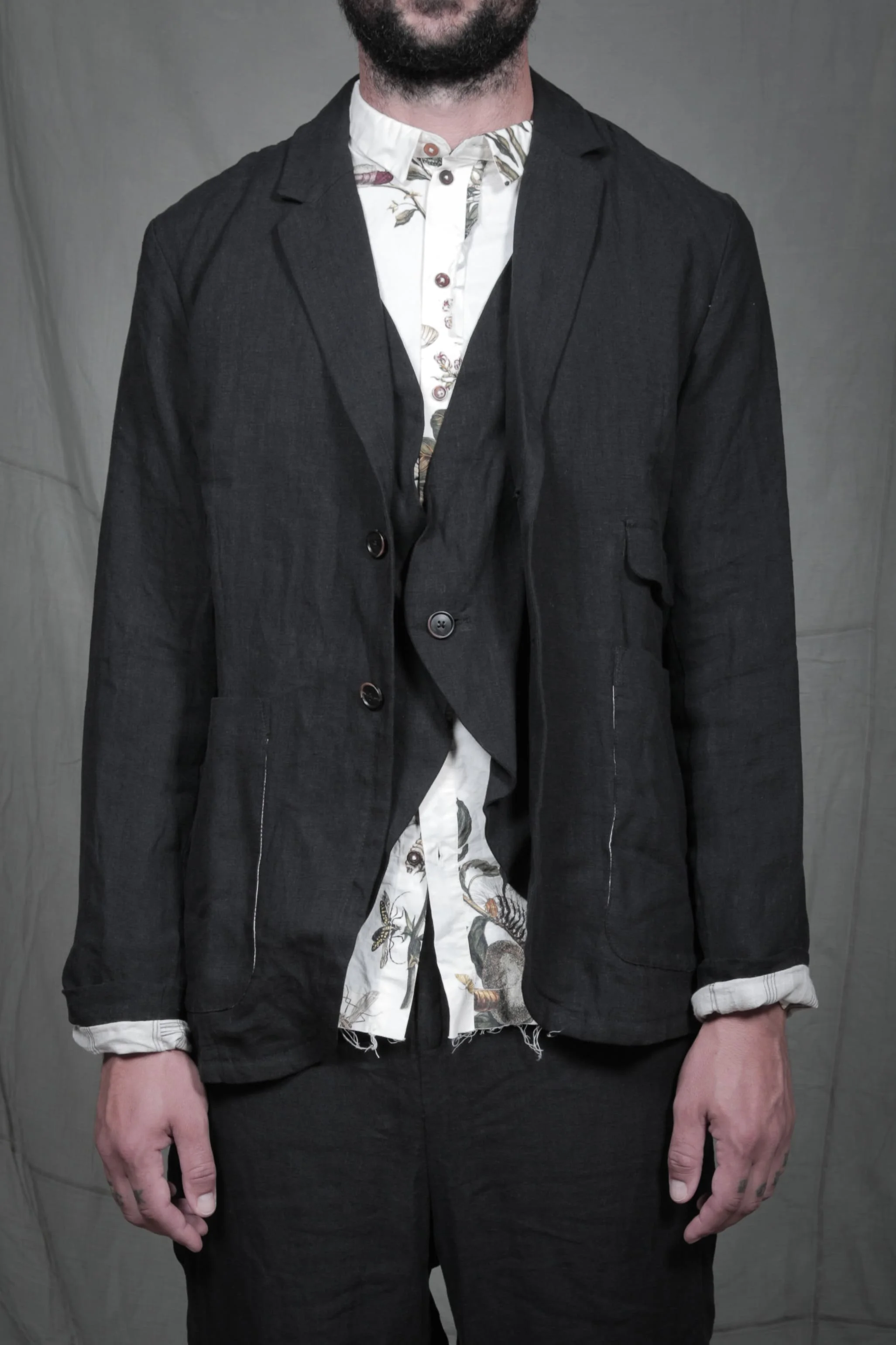 AM - SS2023 - MENS LOOKBOOK-119.jpg