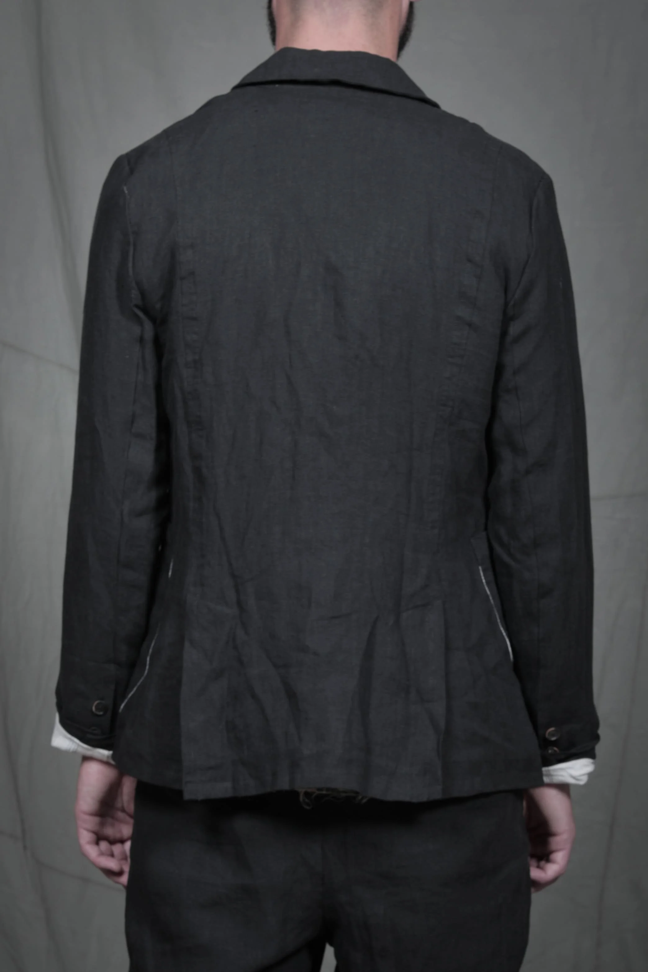 AM - SS2023 - MENS LOOKBOOK-124.jpg