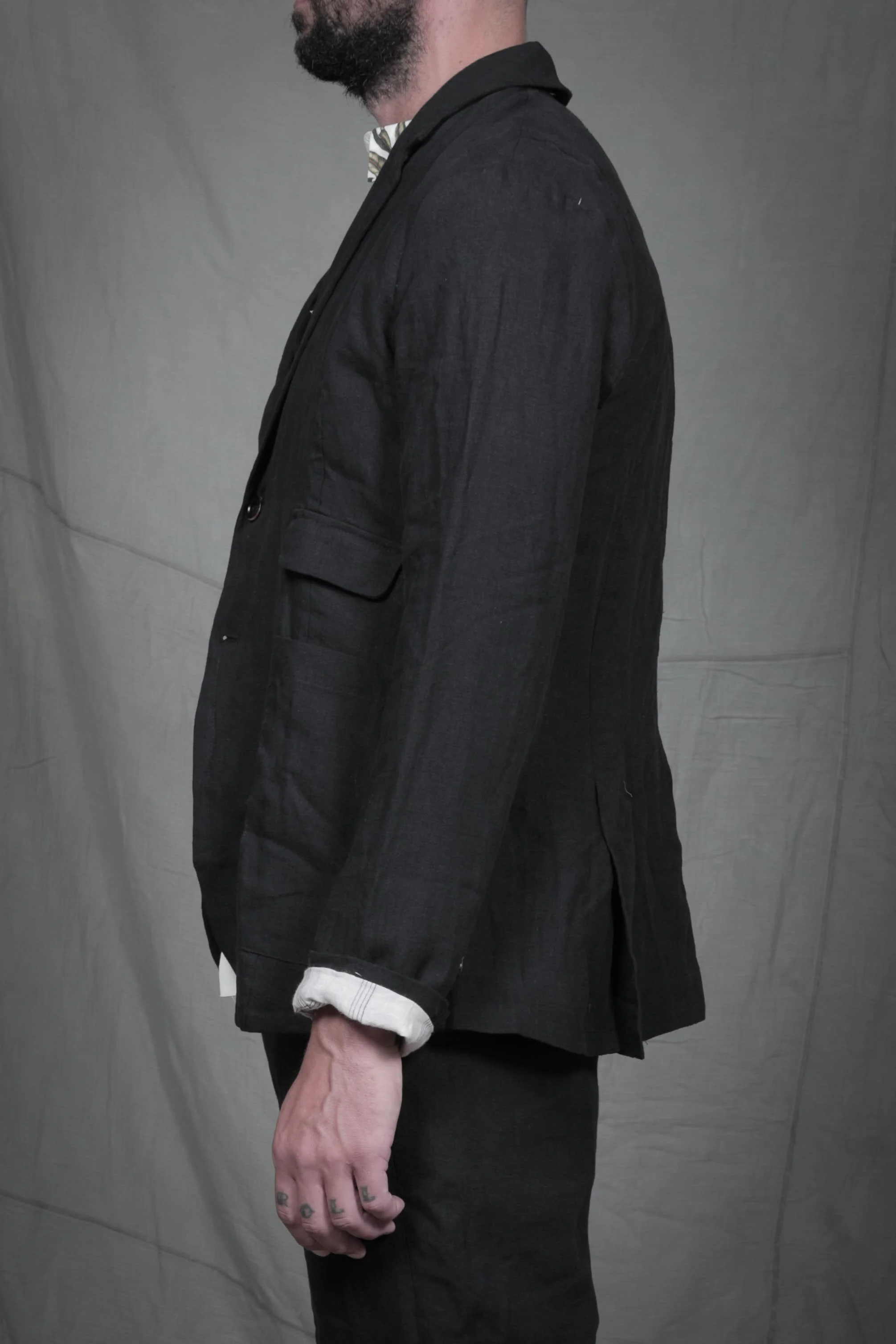 AM - SS2023 - MENS LOOKBOOK-125.jpg