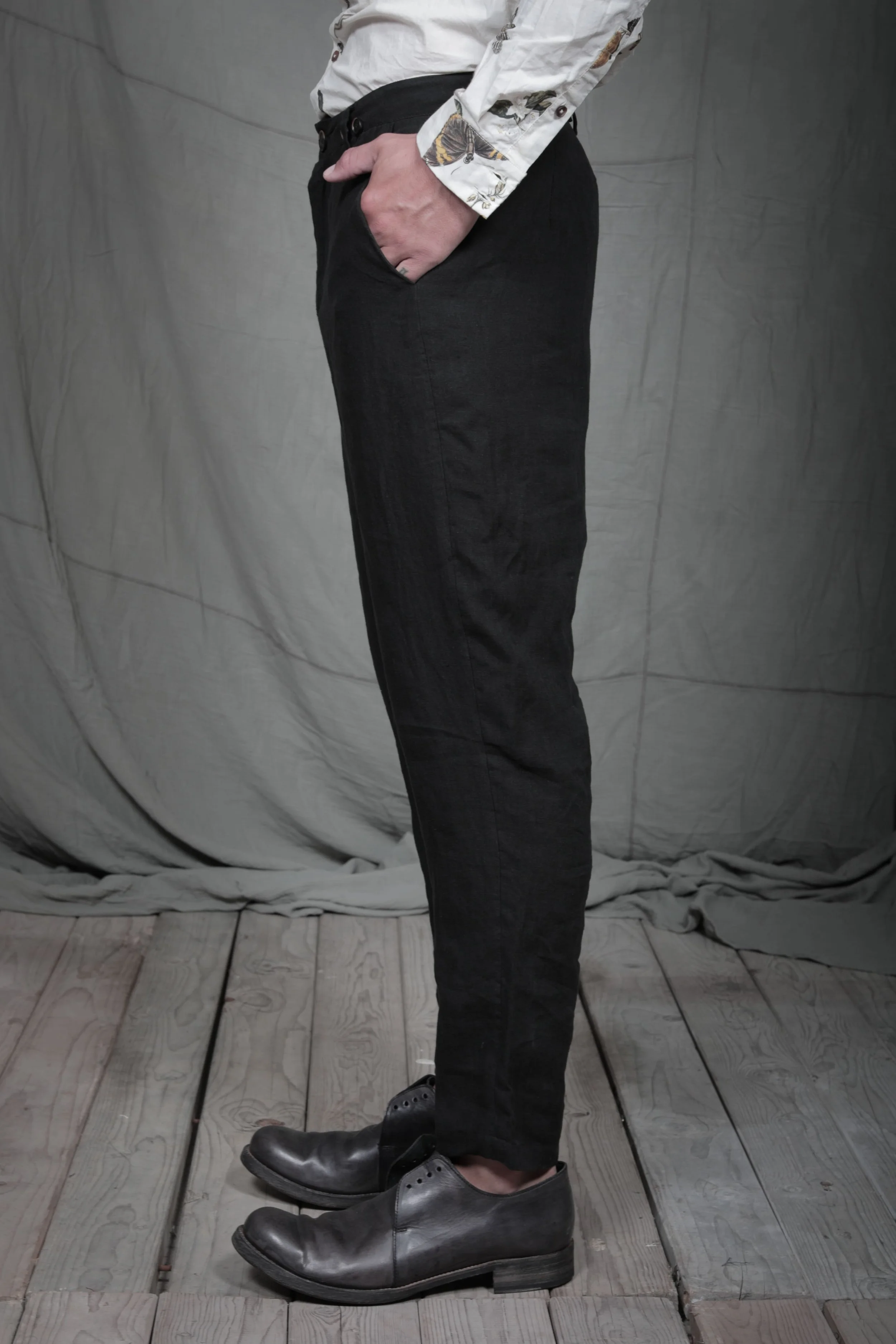 AM - SS2023 - MENS LOOKBOOK-115.jpg
