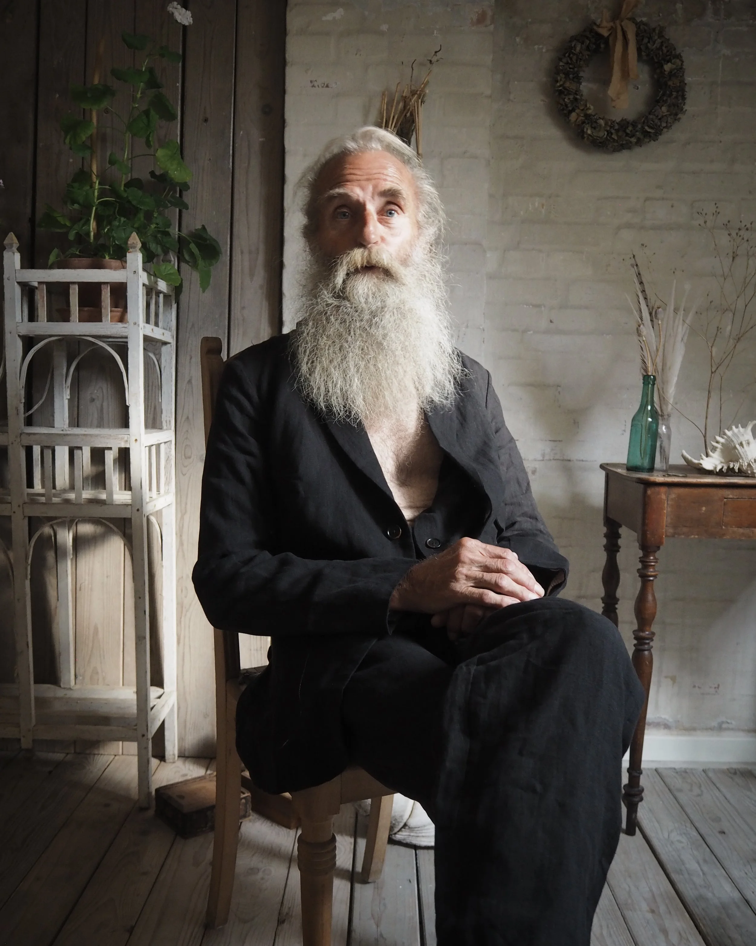 AM - SS2023 - CAMPAIGN-2.jpg