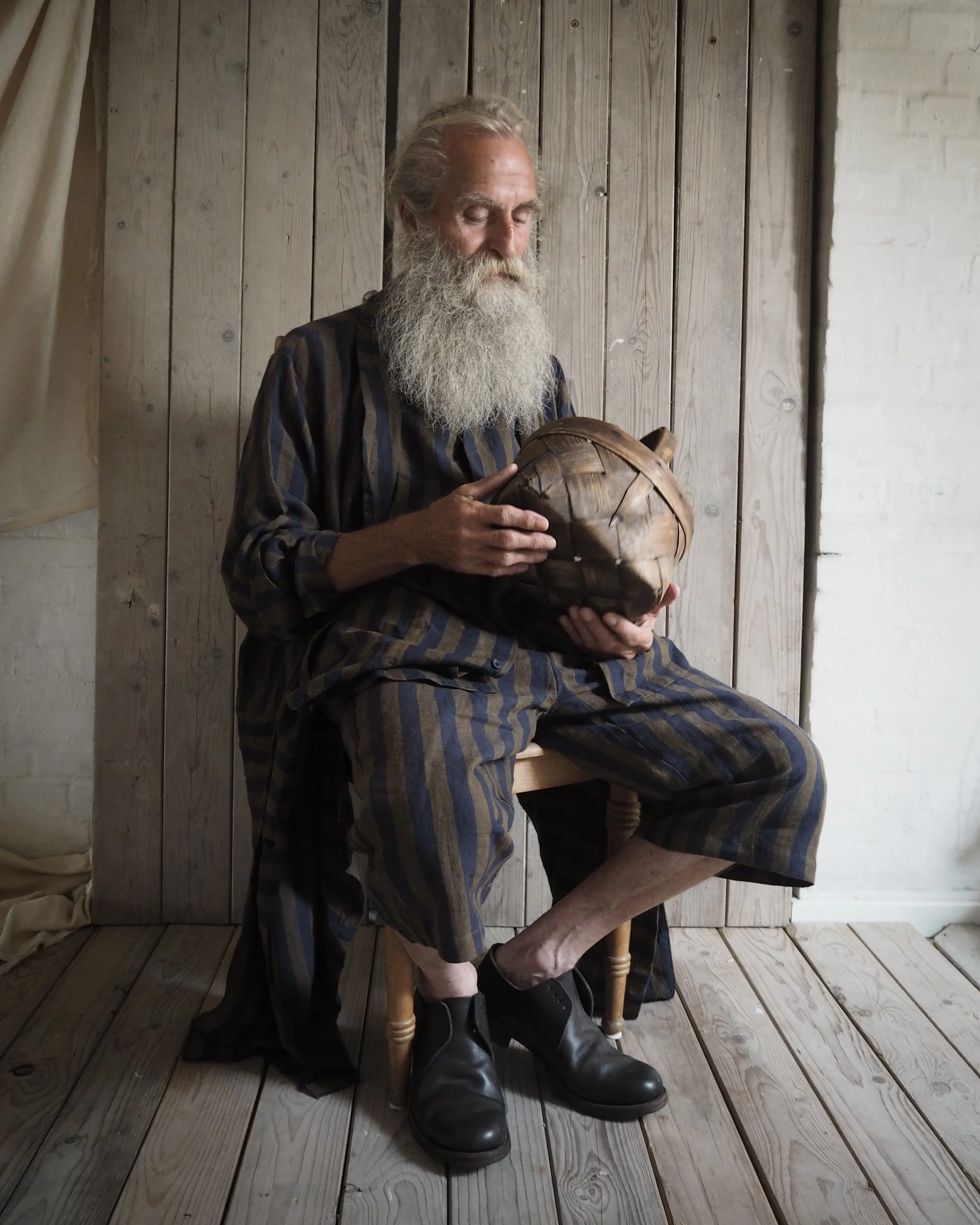 AM - SS2023 - CAMPAIGN-91.jpg