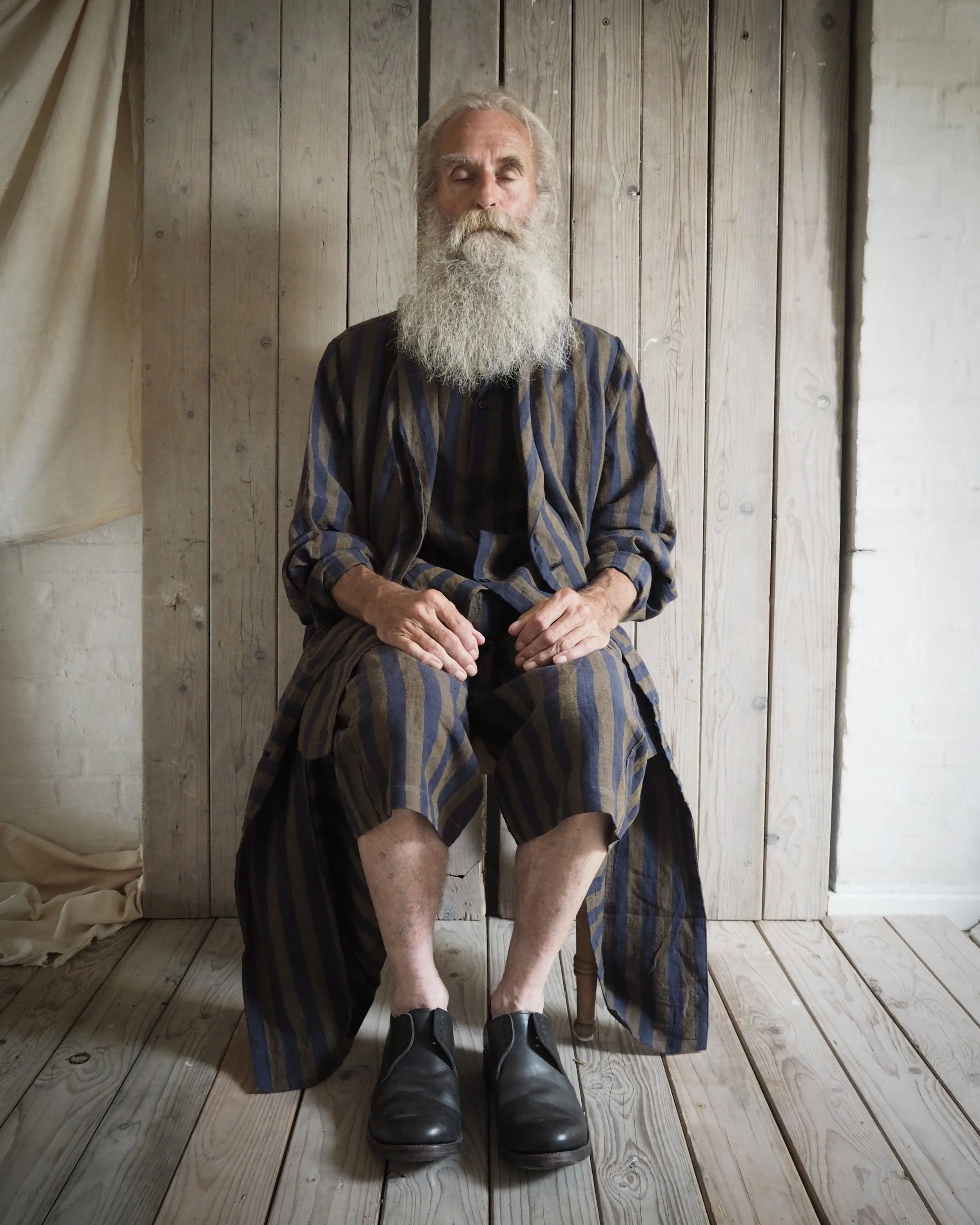AM - SS2023 - CAMPAIGN-93.jpg