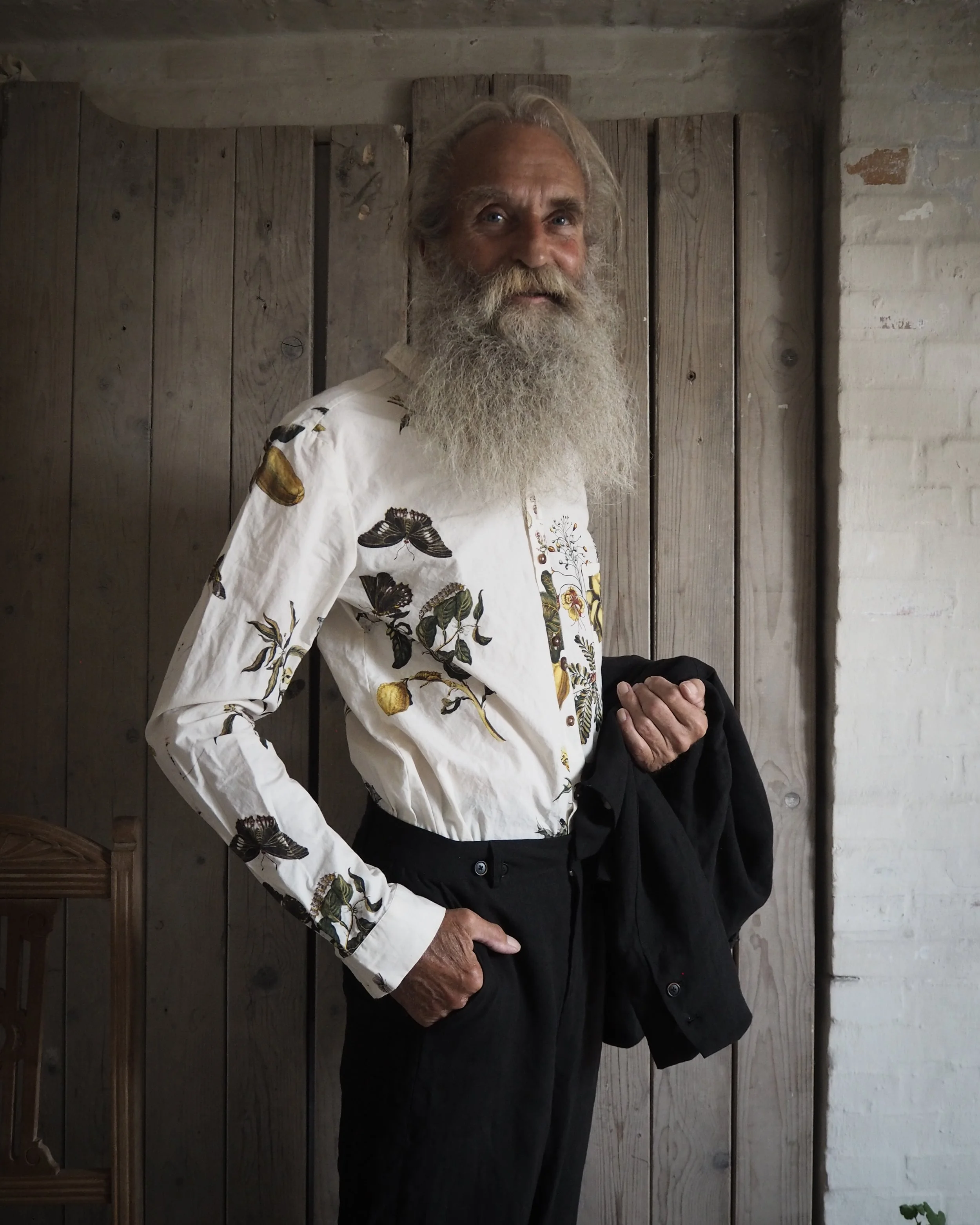 AM - SS2023 - CAMPAIGN-118.jpg