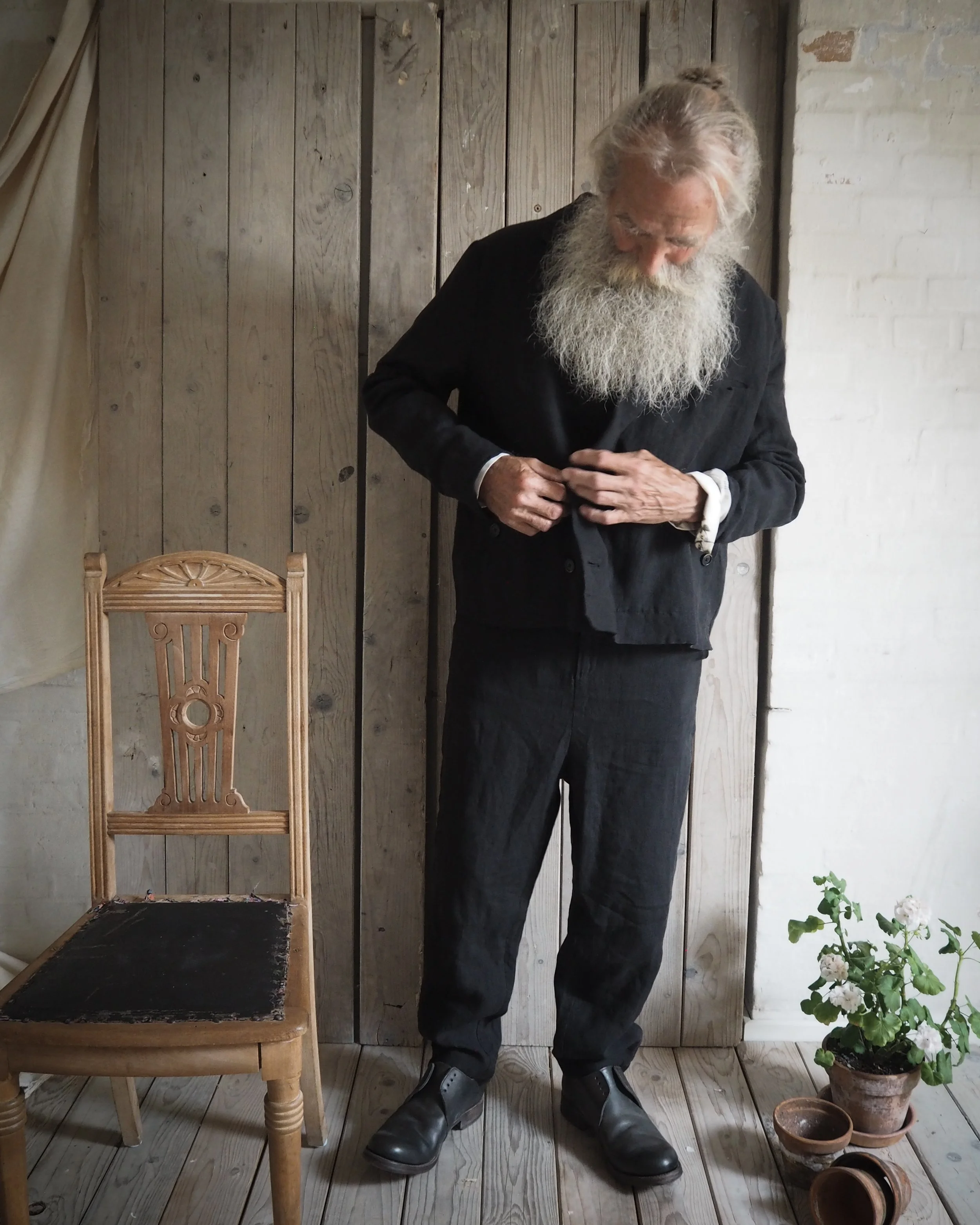 AM - SS2023 - CAMPAIGN-114.jpg