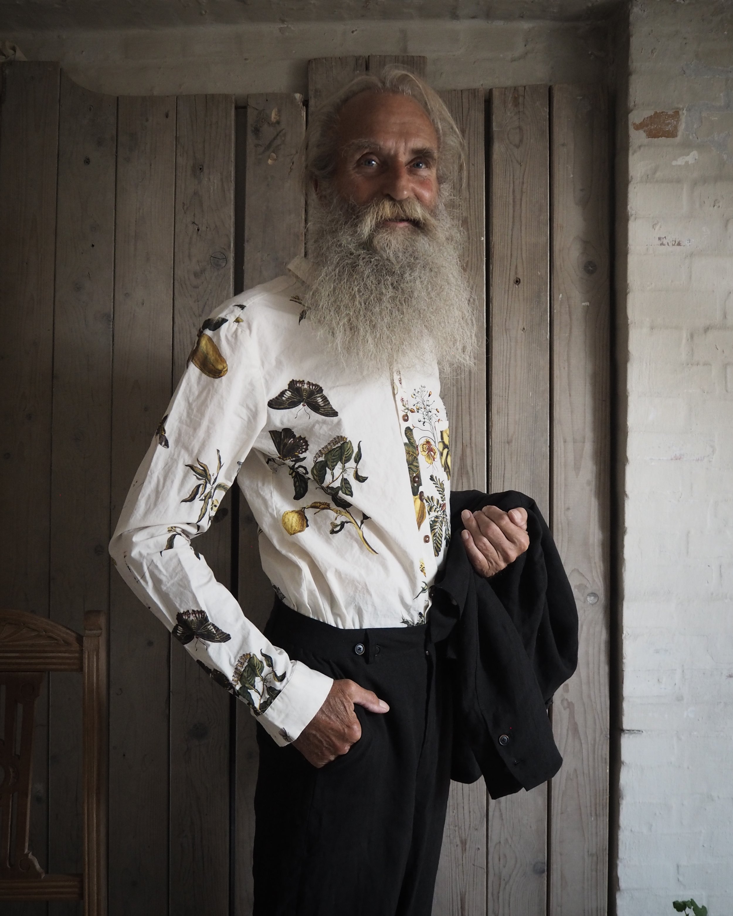 AM - SS2023 - CAMPAIGN-118.jpg