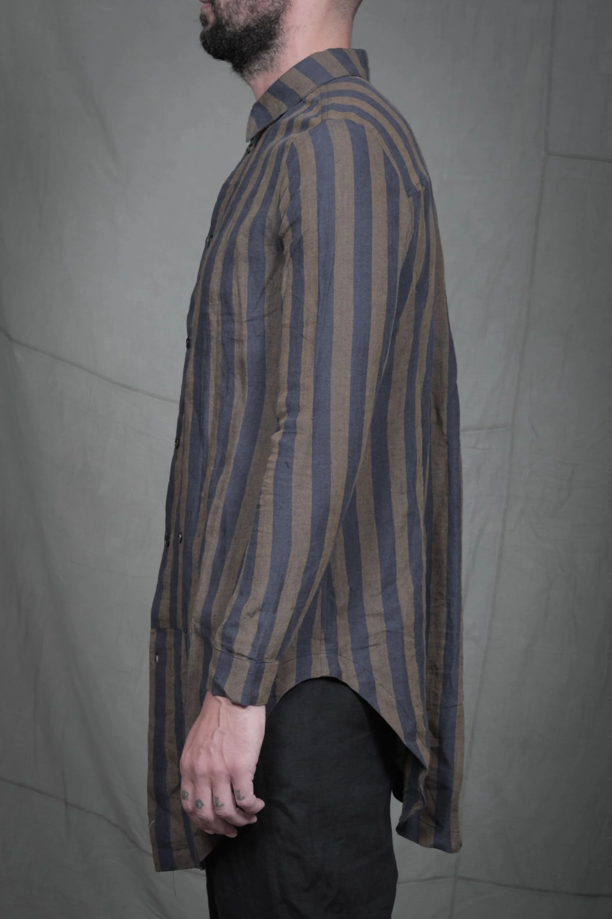 AM - SS2023 - MENS LOOKBOOK-340.jpg