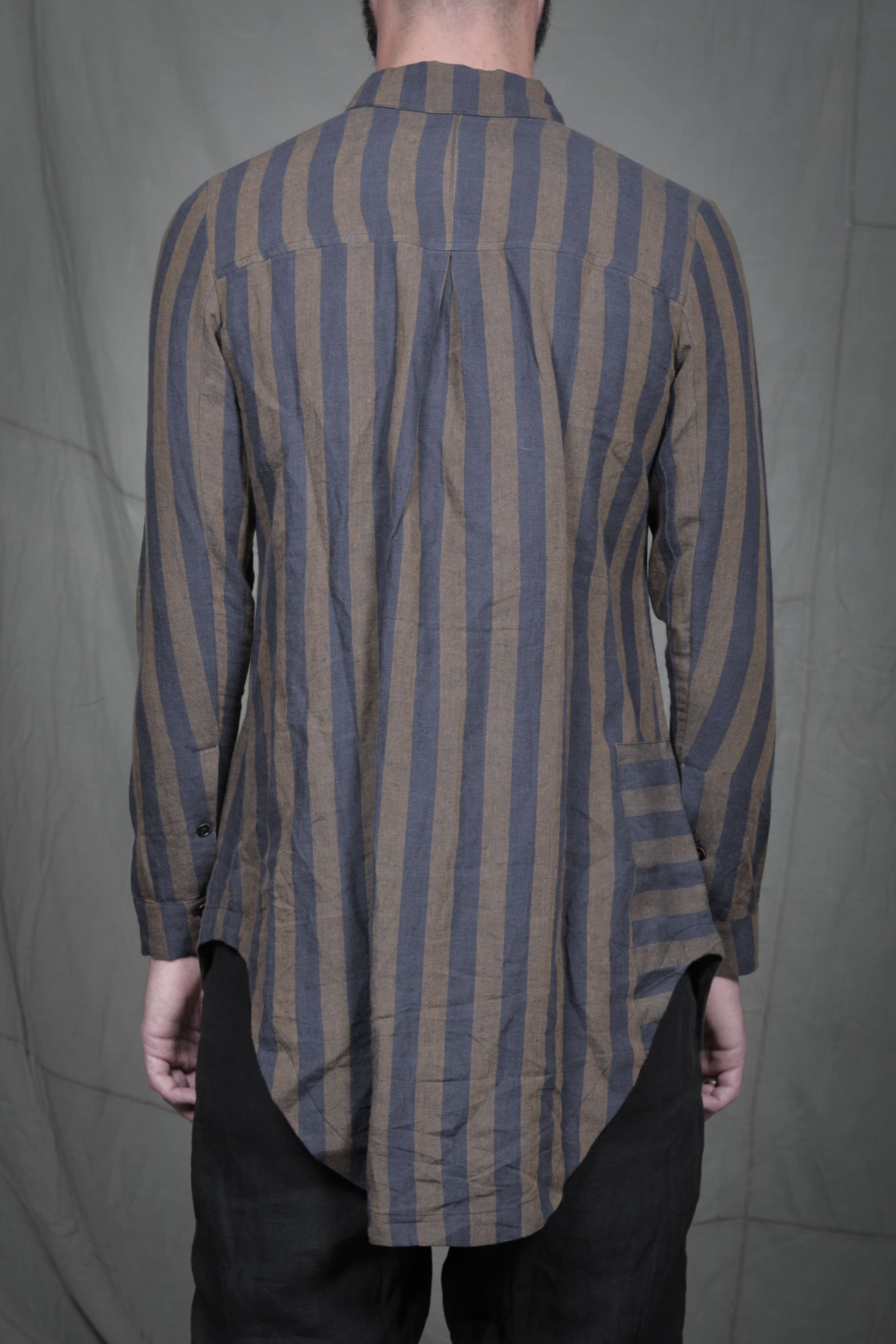 AM - SS2023 - MENS LOOKBOOK-339.jpg