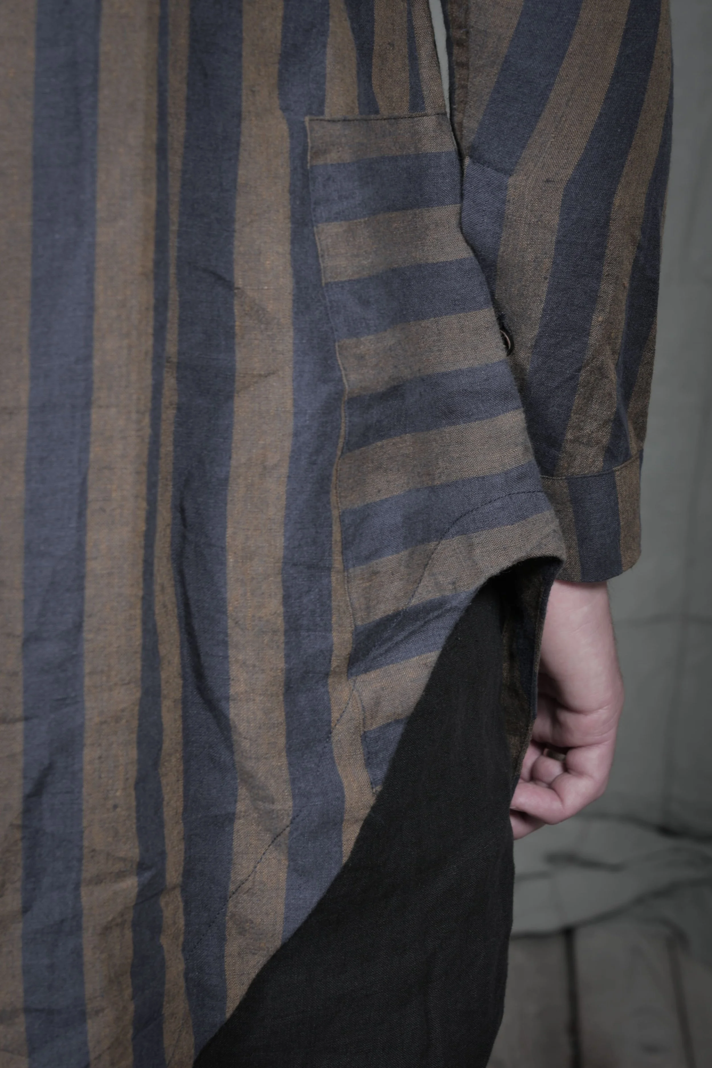 AM - SS2023 - MENS LOOKBOOK-334.jpg