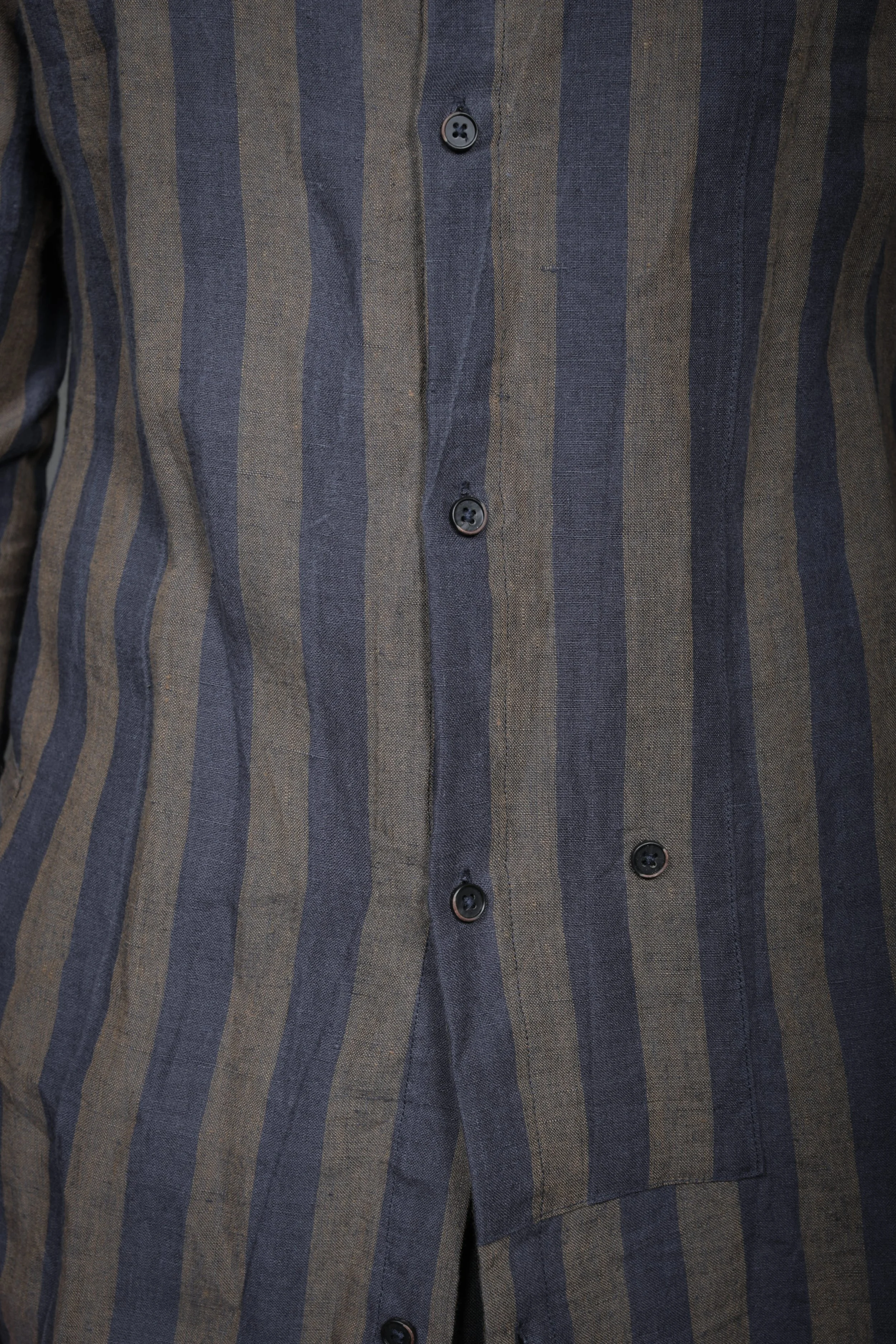 AM - SS2023 - MENS LOOKBOOK-337.jpg