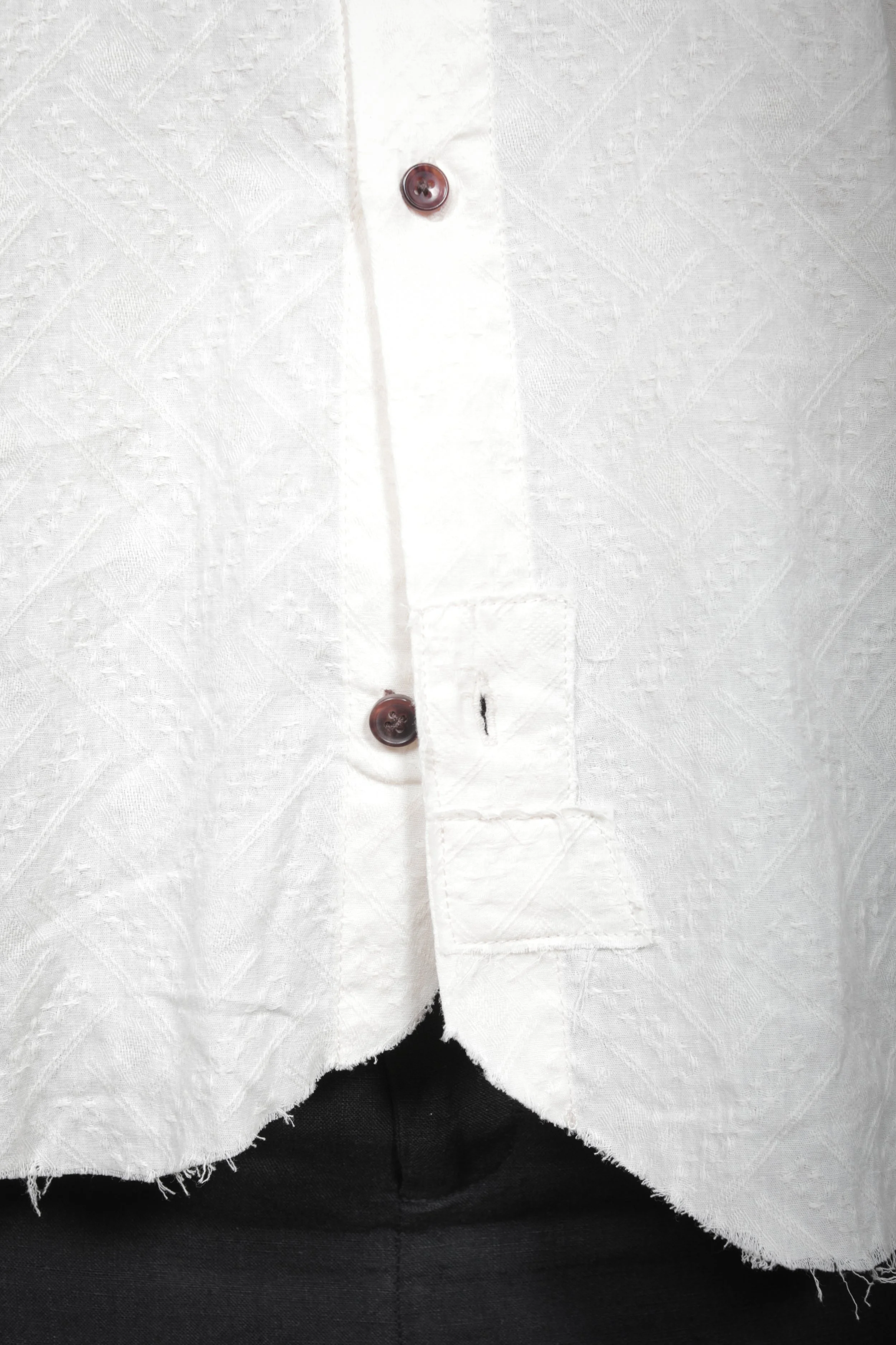 AM - SS2023 - MENS LOOKBOOK-517.jpg