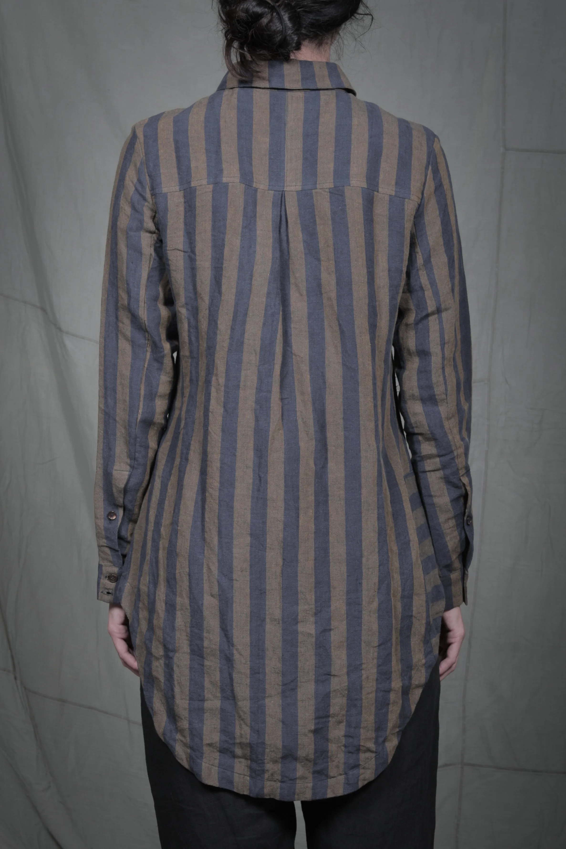 AM - SS2023 - MENS LOOKBOOK-575.jpg