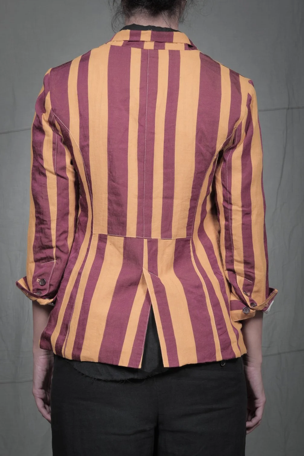AM - SS2023 - MENS LOOKBOOK-785 2.jpg