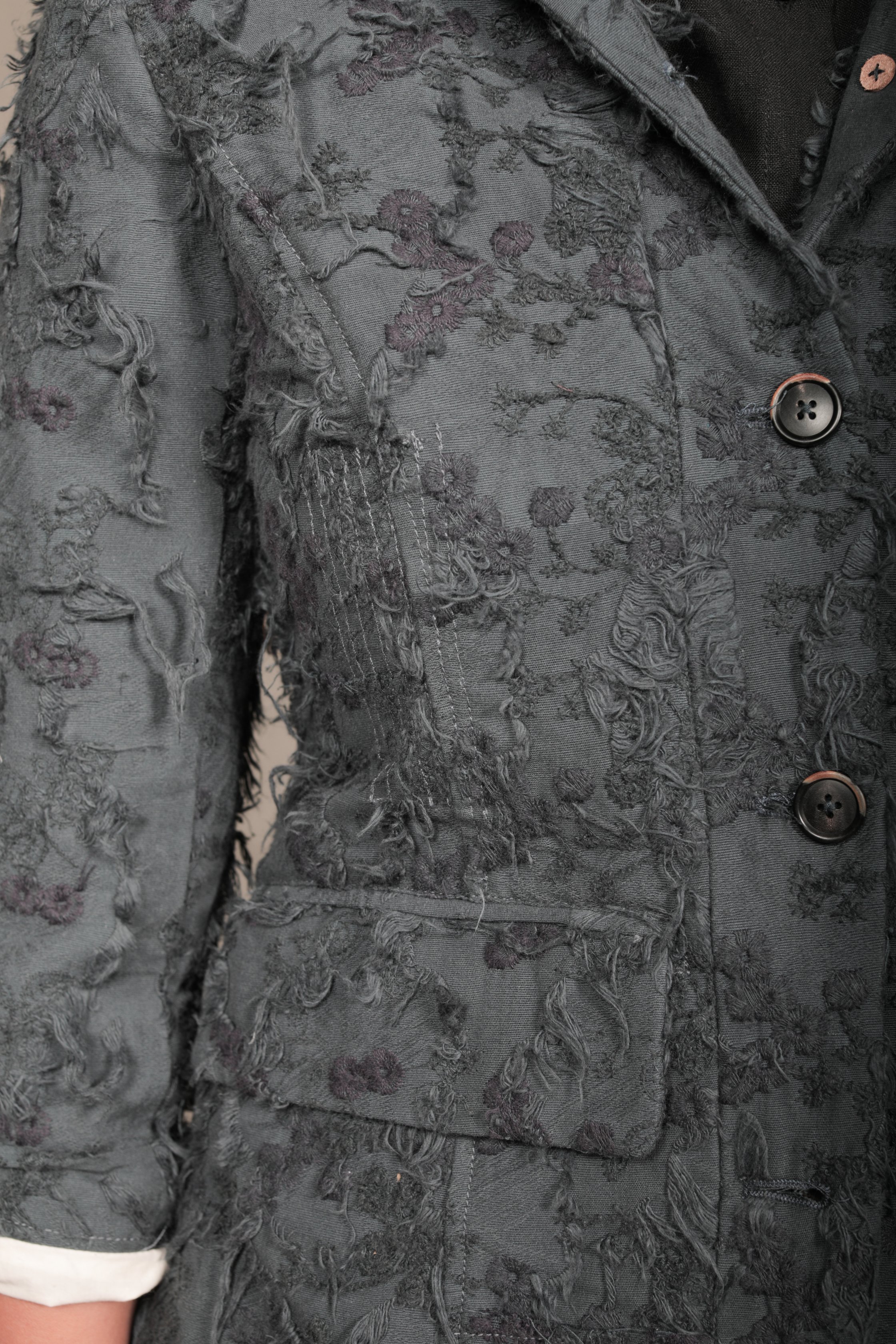AM - SS2023 - MENS LOOKBOOK-803 2.jpg