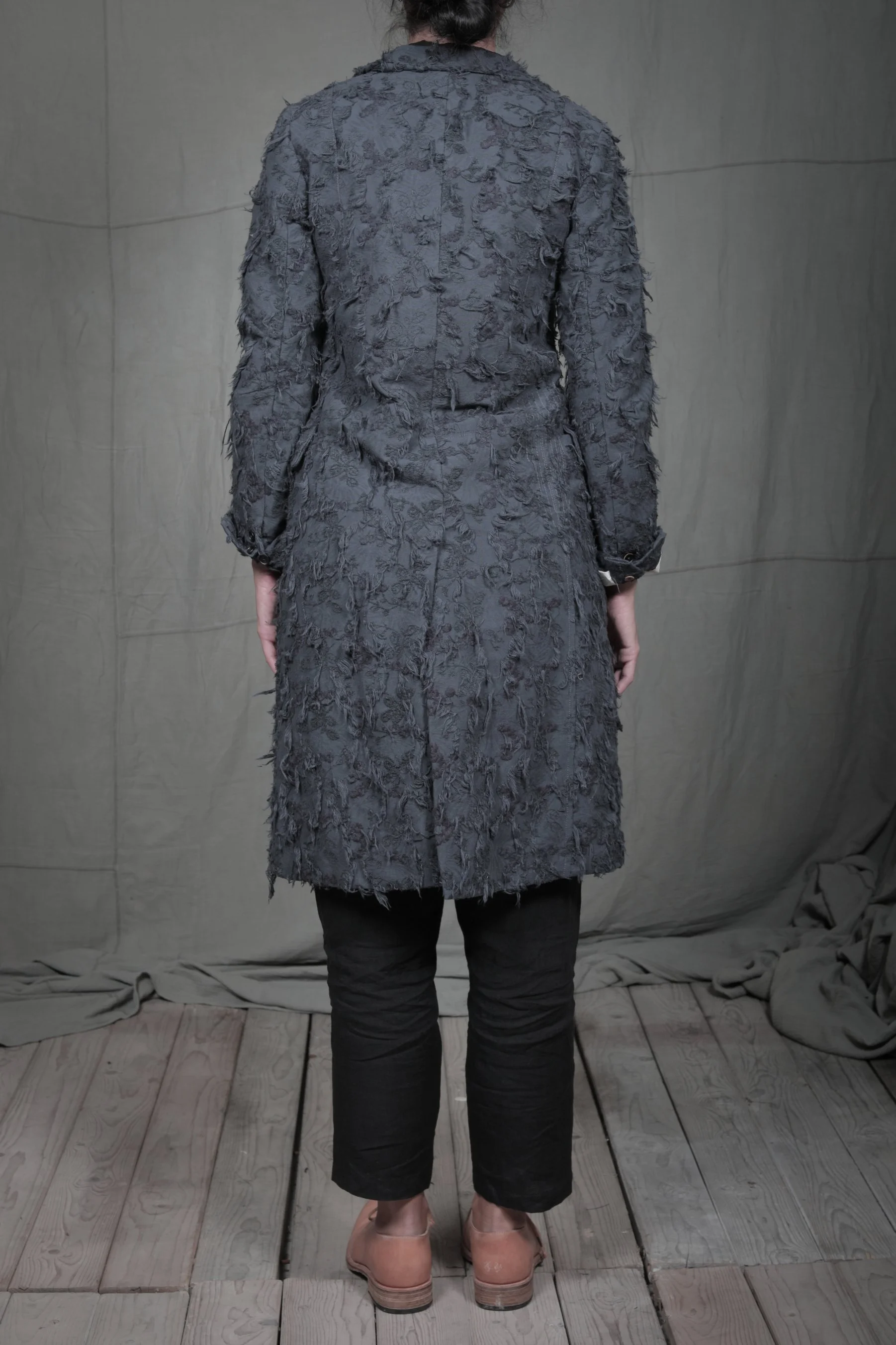 AM - SS2023 - MENS LOOKBOOK-815 2.jpg