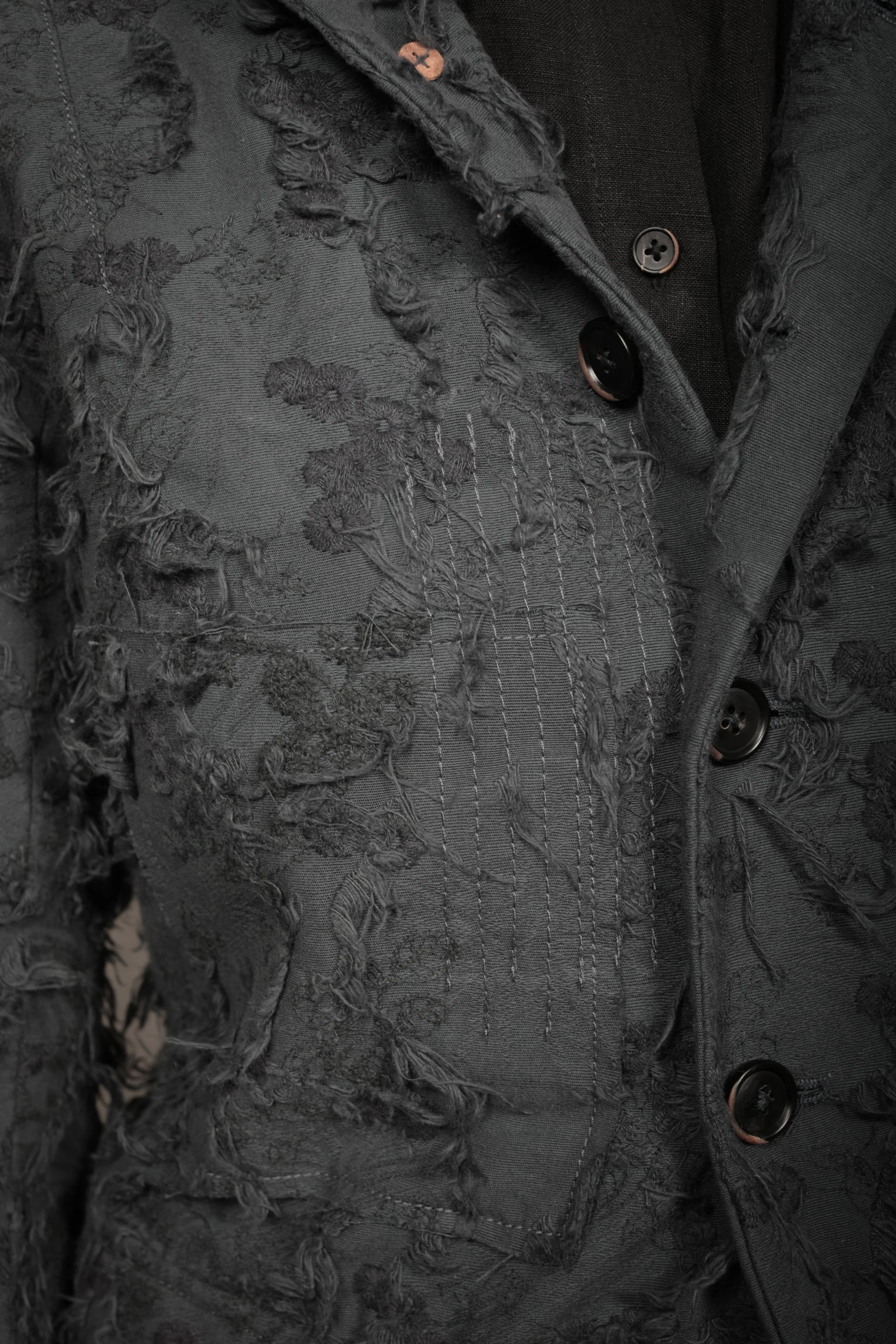 AM - SS2023 - MENS LOOKBOOK-819 2.jpg
