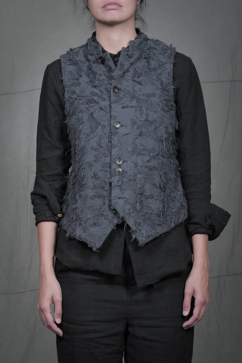AM - SS2023 - MENS LOOKBOOK-822 2.jpg