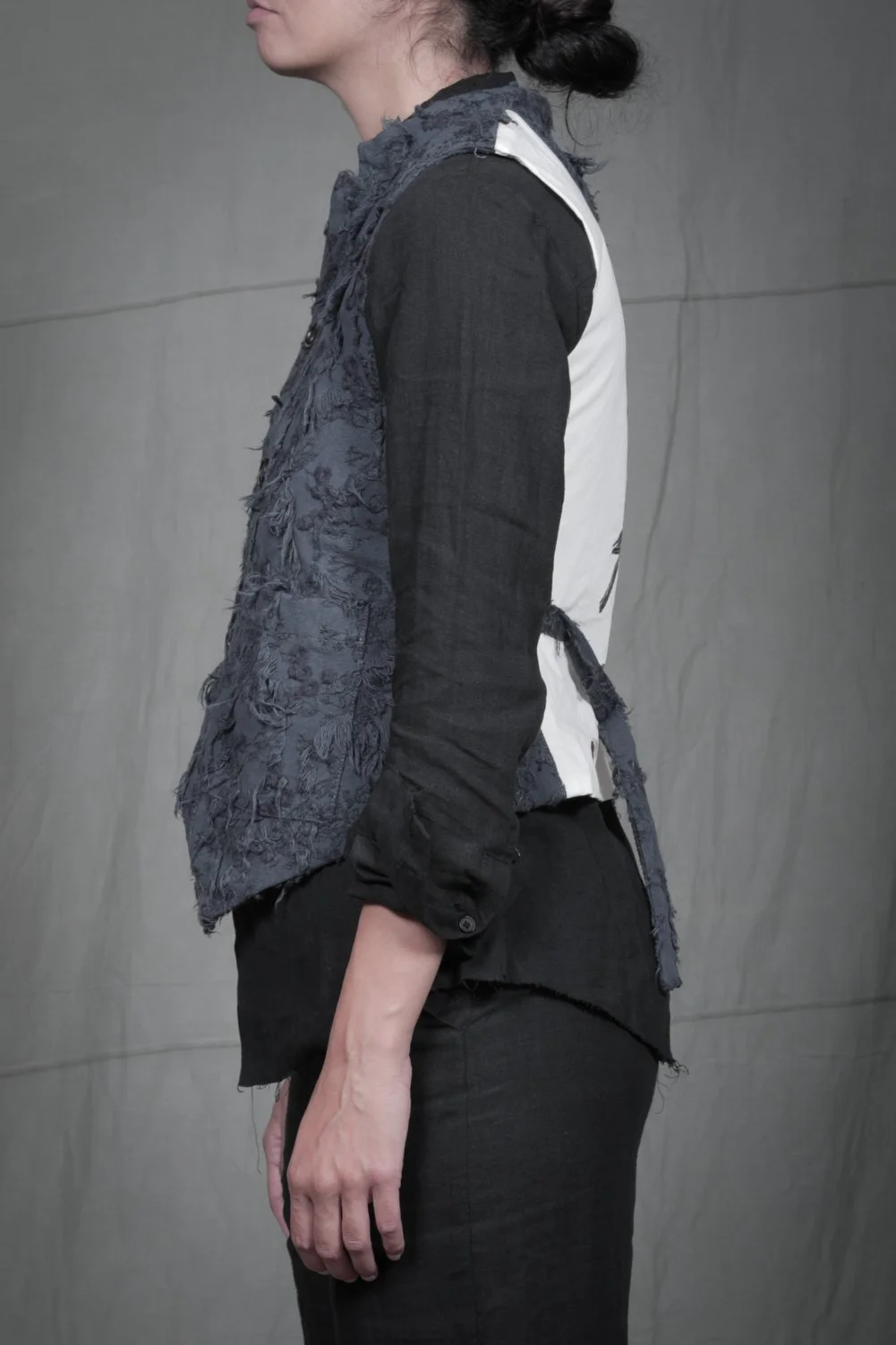 AM - SS2023 - MENS LOOKBOOK-824 2.jpg