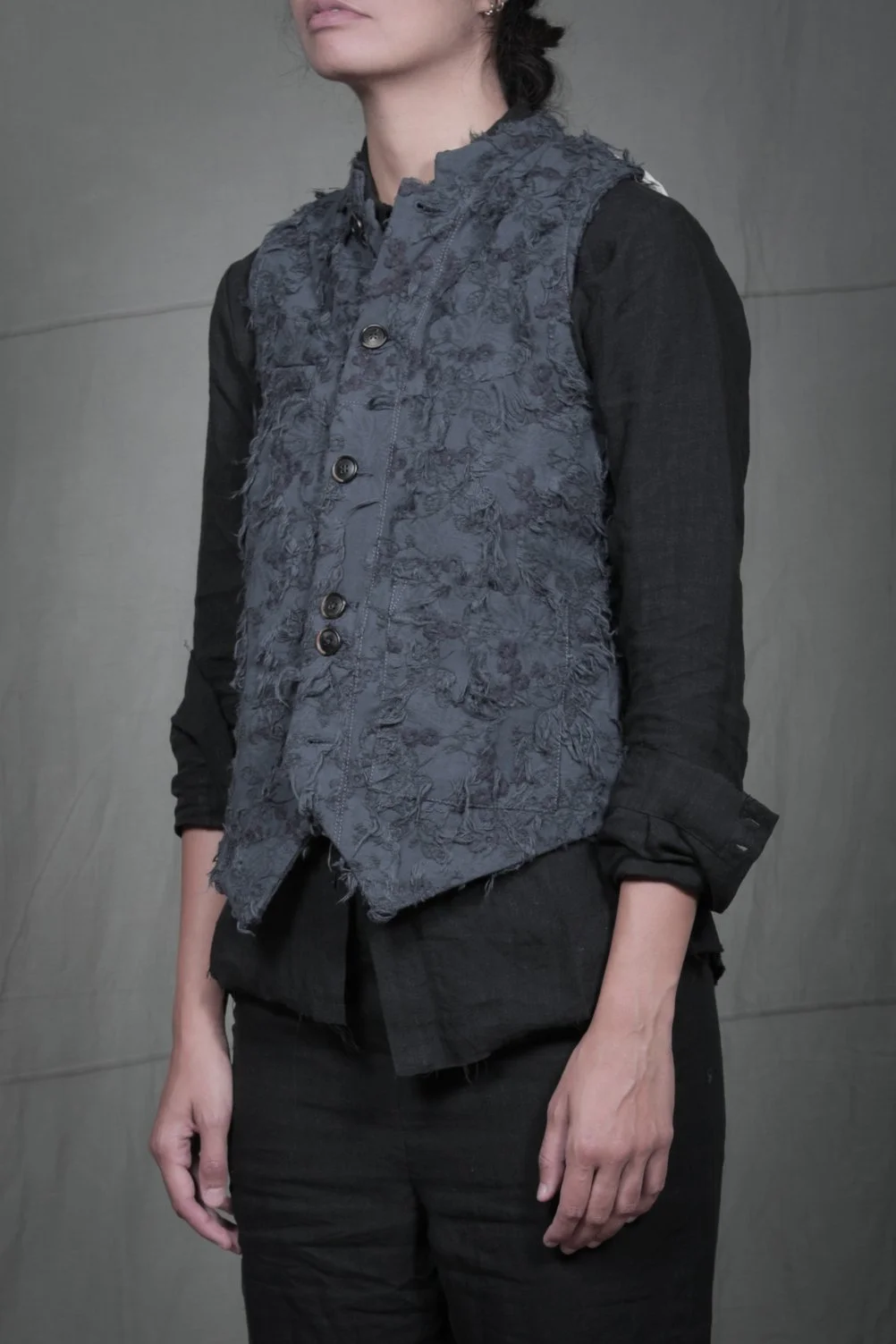 AM - SS2023 - MENS LOOKBOOK-823 2.jpg