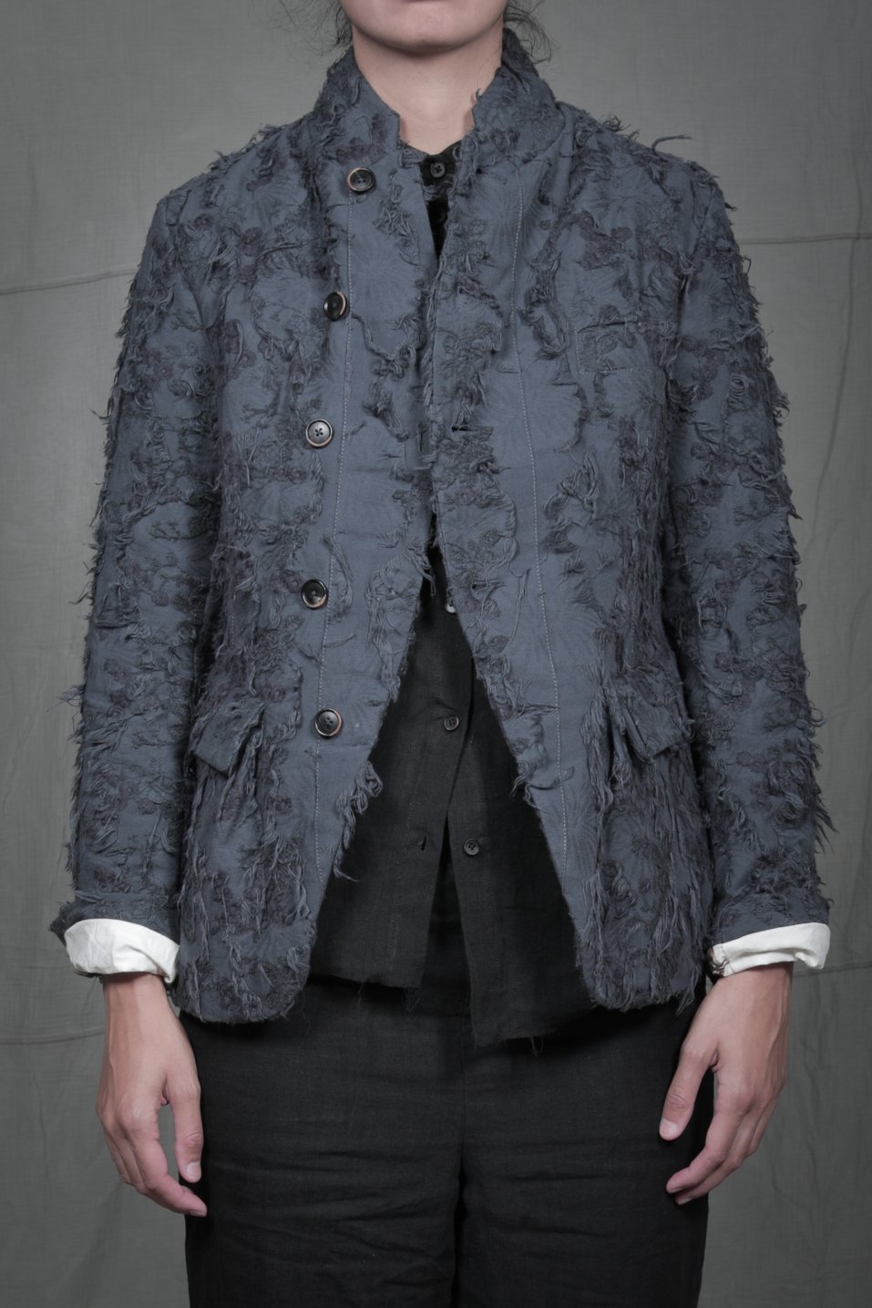 AM - SS2023 - MENS LOOKBOOK-845 2.jpg